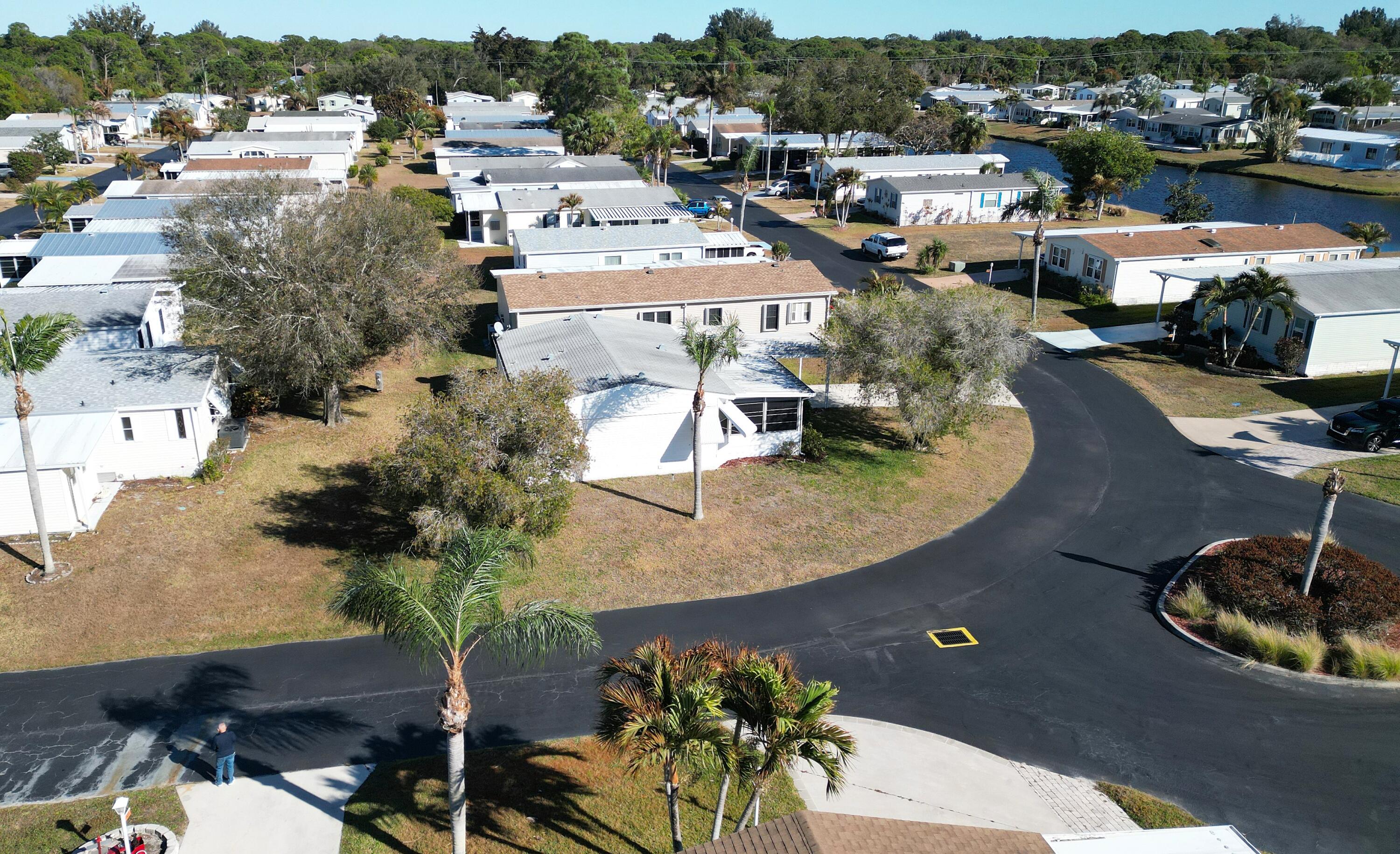 TROPICAL ISLES - Residential