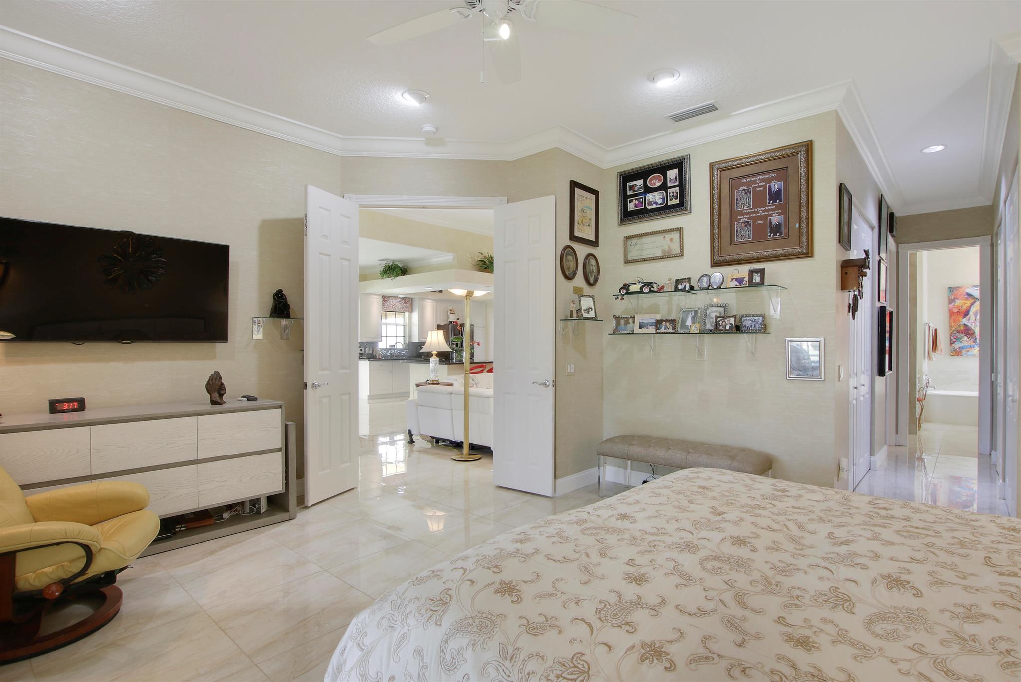 ISLES AT PALM BEACH GARDE - Residential