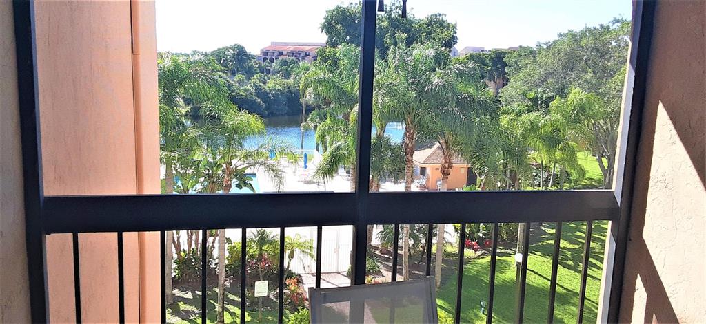 LAVERS DELRAY RACQUET CLUB CONDO - Residential Lease