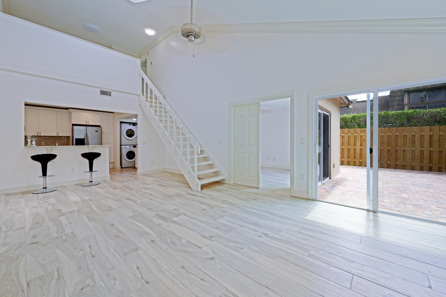 LAKE COLONY PH II - Residential