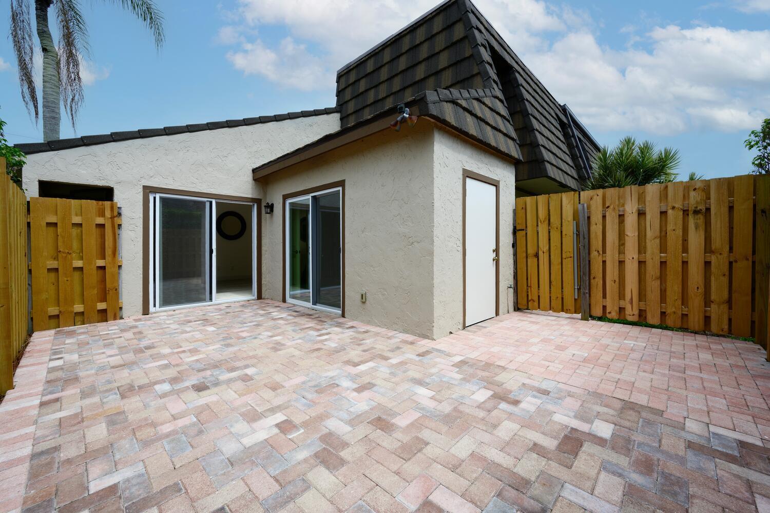 LAKE COLONY PH II - Residential