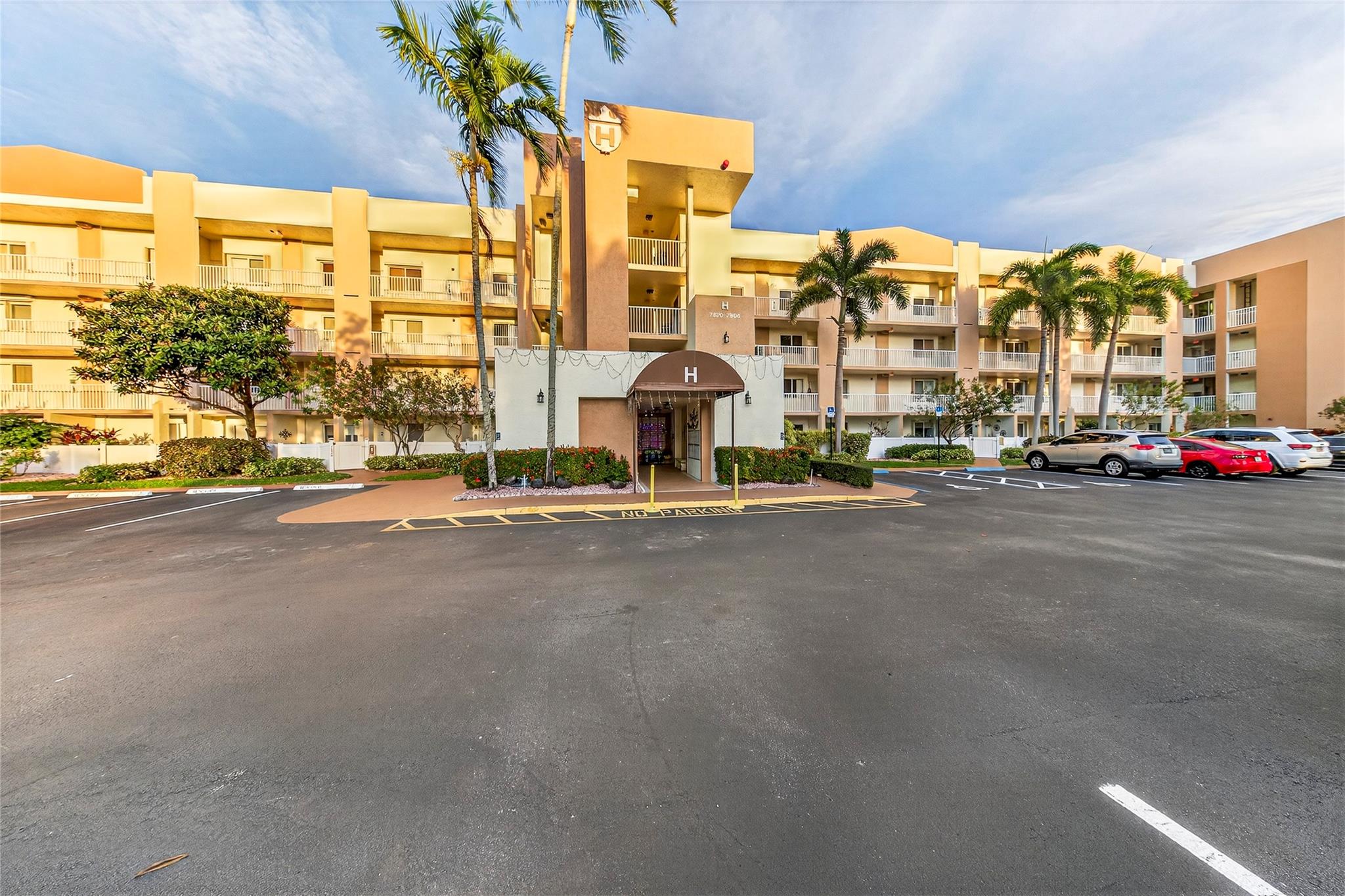 TRENT CONDOMINIUM H - Residential