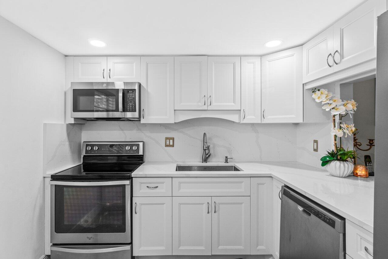 14721 Bonaire Boulevard 101