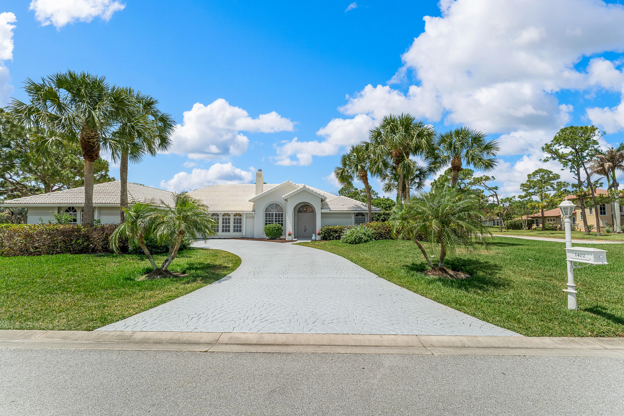 COUNTRY CLUB ESTATES PARCEL 8 PHASE 2 - Residential