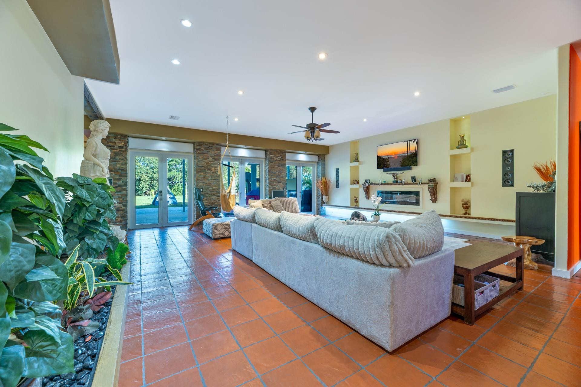 Country Club Ranches Sec - Residential