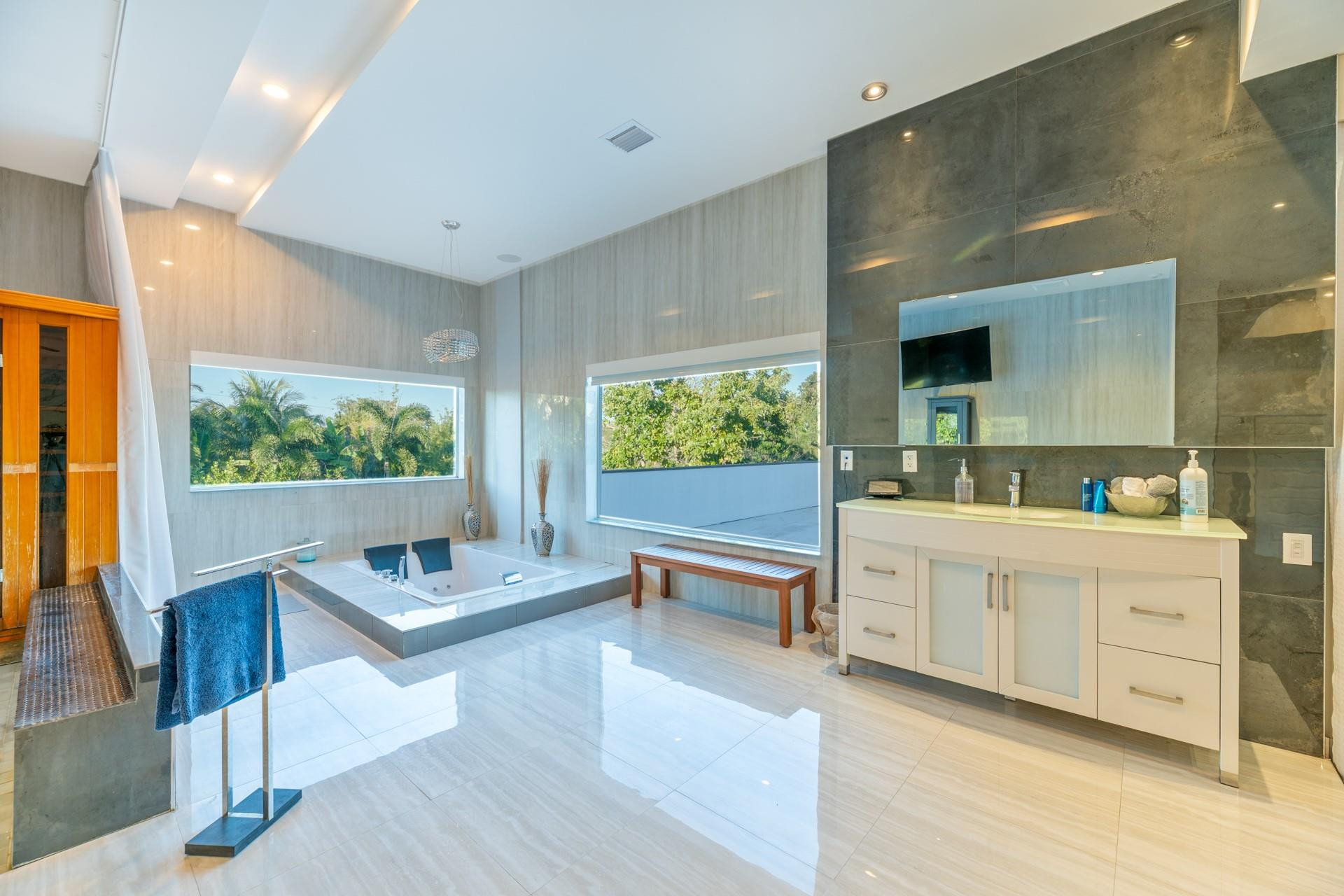 Country Club Ranches Sec - Residential