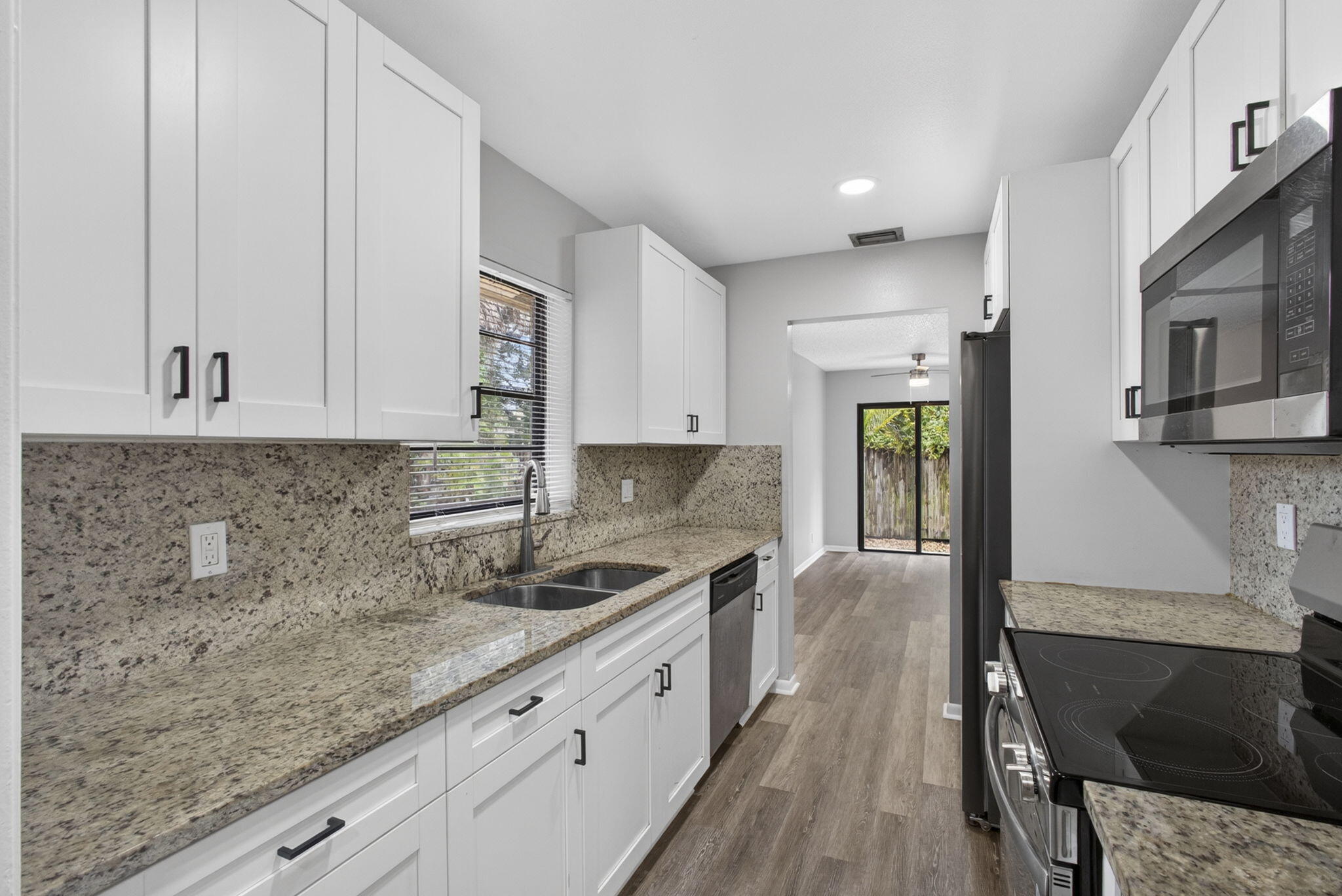 SUMMIT VILLAS CONDO - Residential