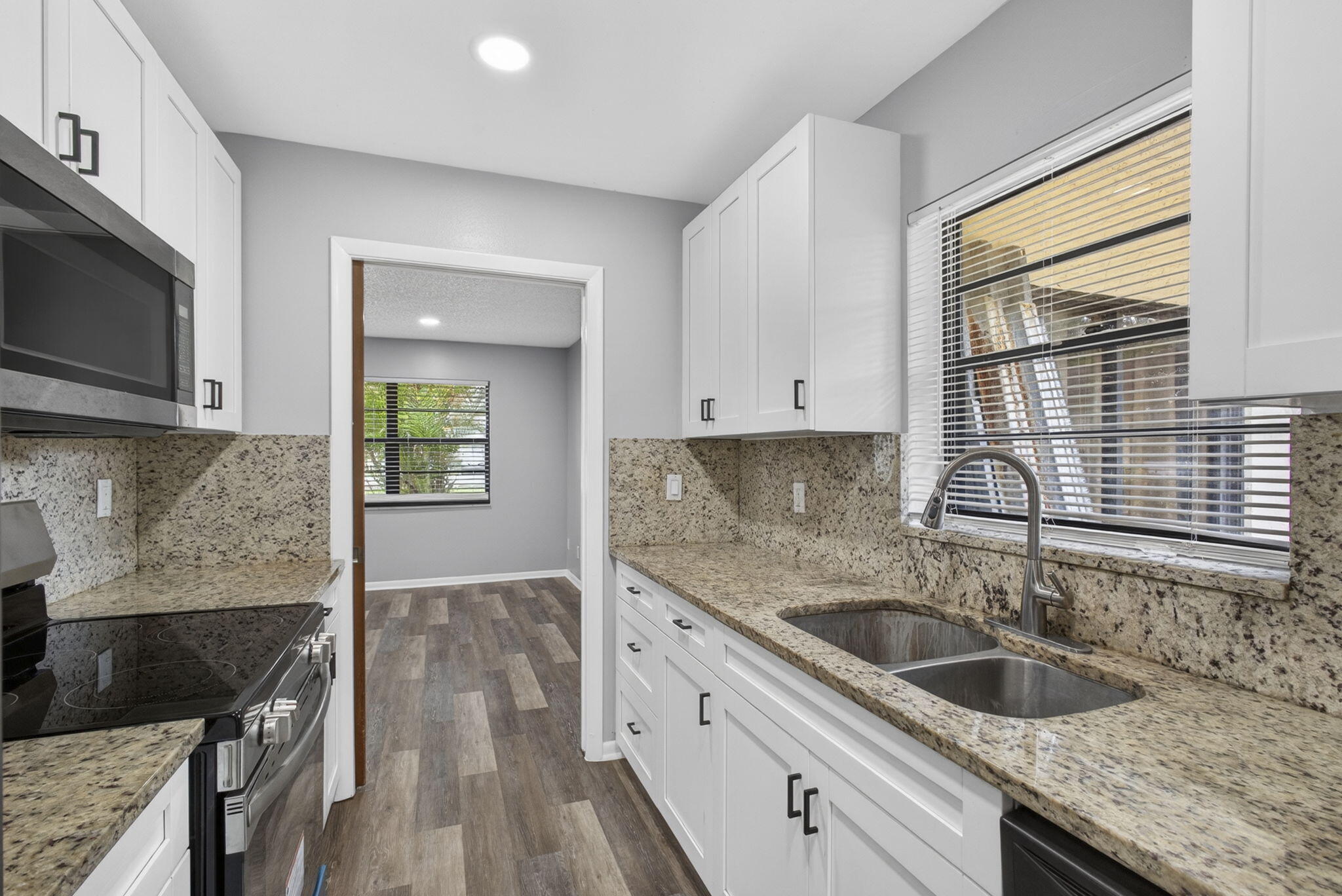SUMMIT VILLAS CONDO - Residential