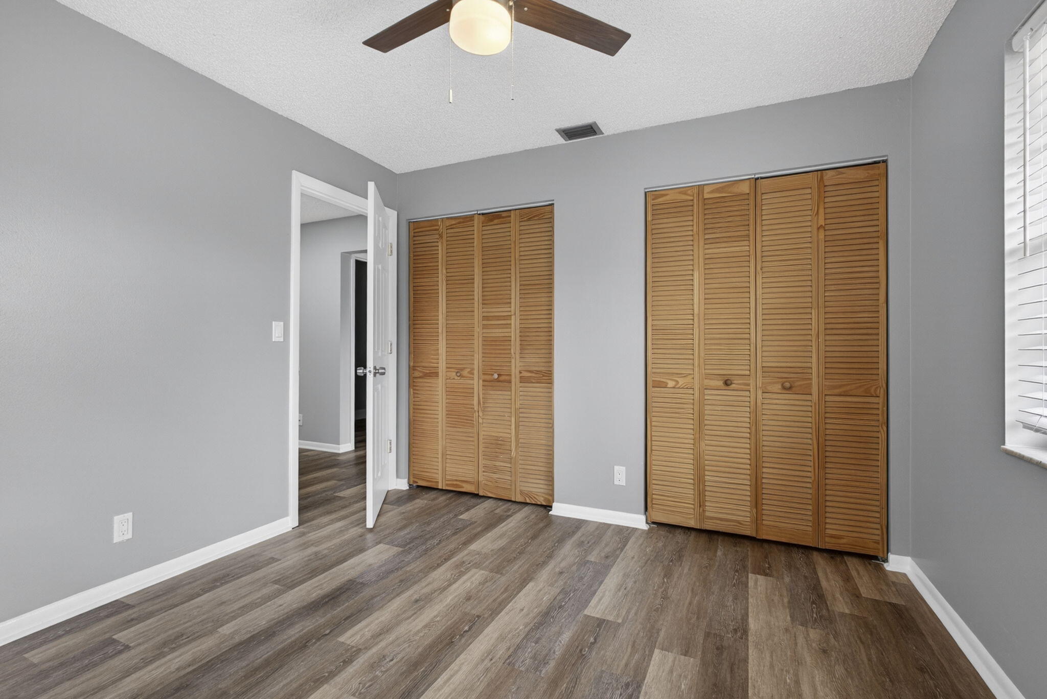 SUMMIT VILLAS CONDO - Residential