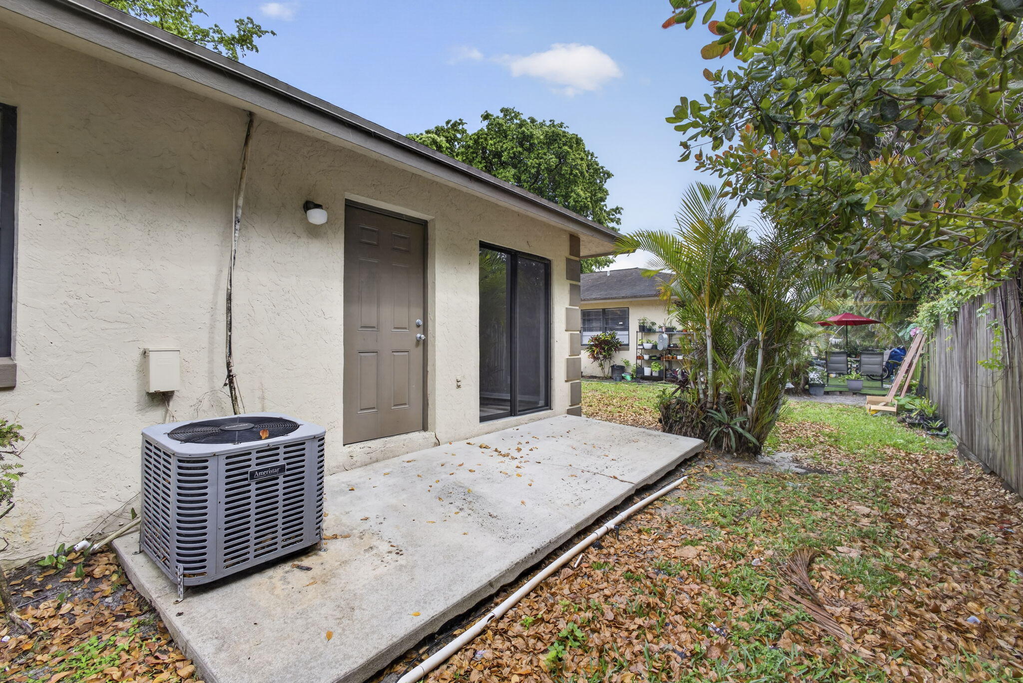 4726 Summit Boulevard