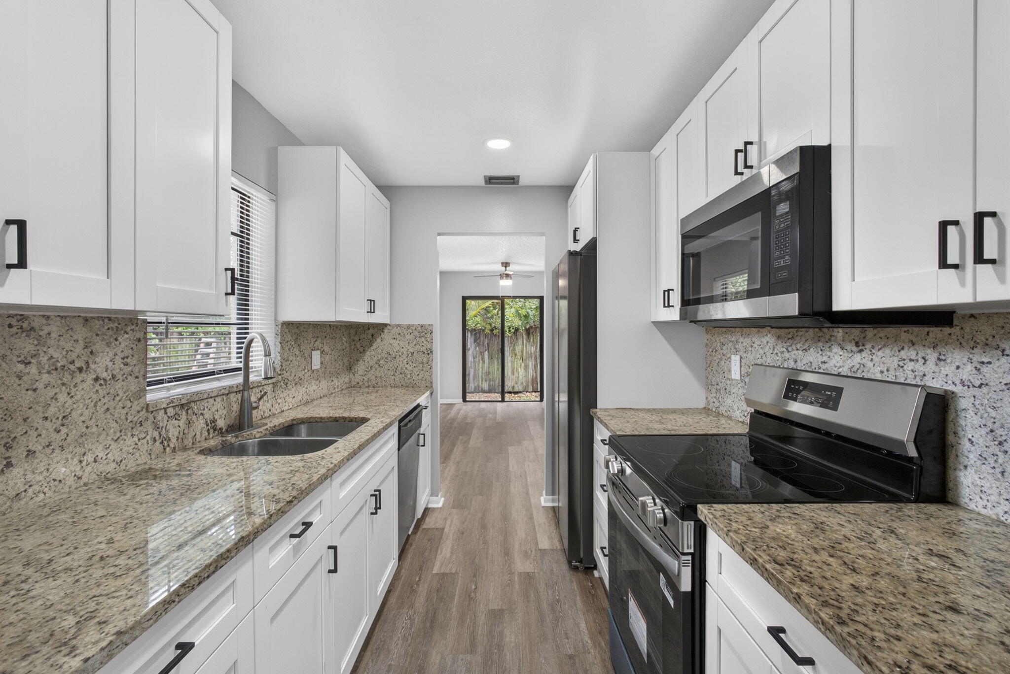 SUMMIT VILLAS CONDO - Residential