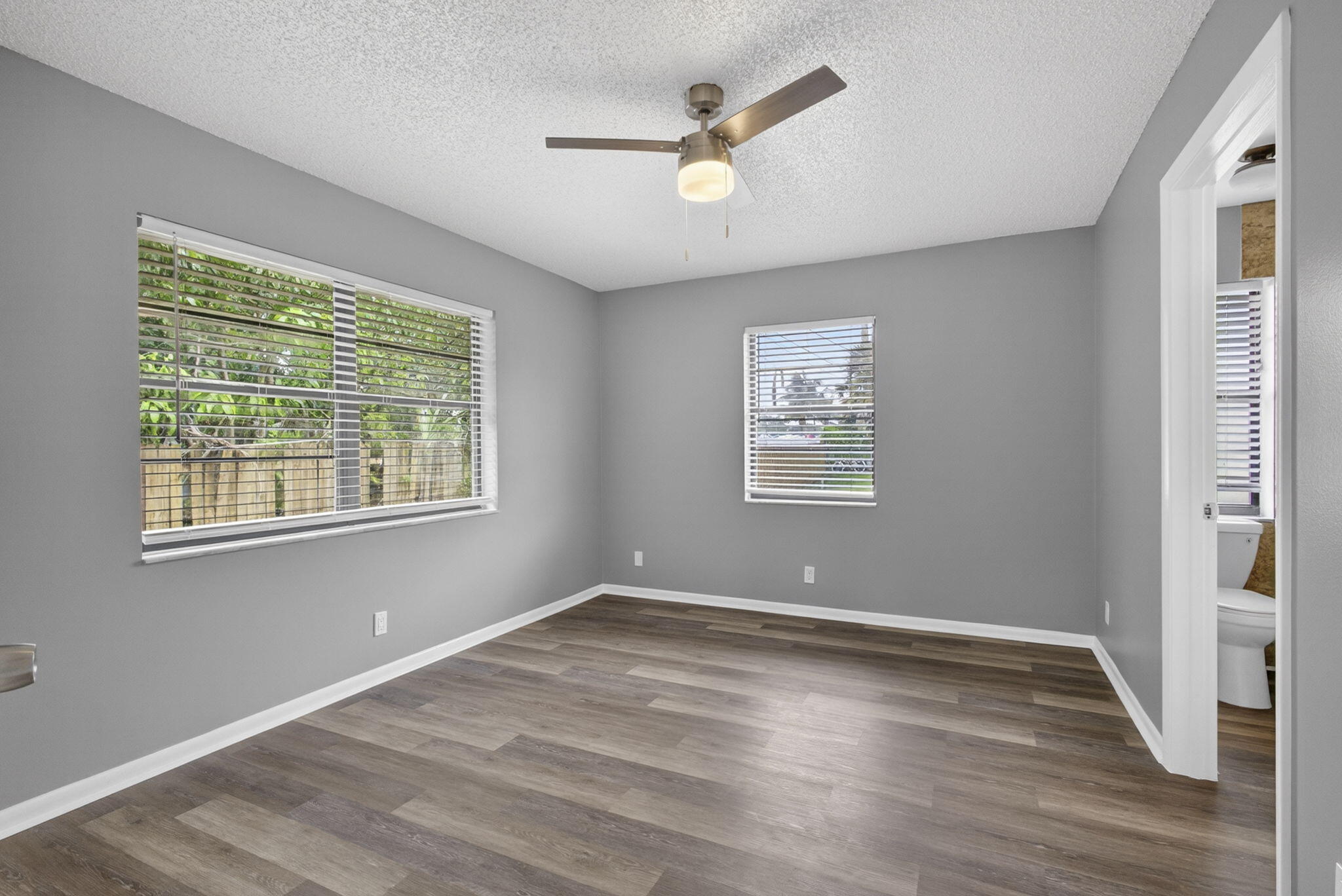 SUMMIT VILLAS CONDO - Residential