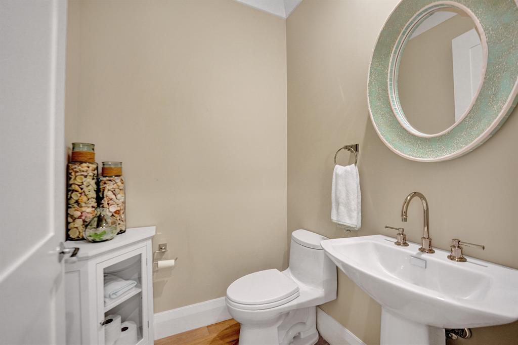 WINDSOR - Residential