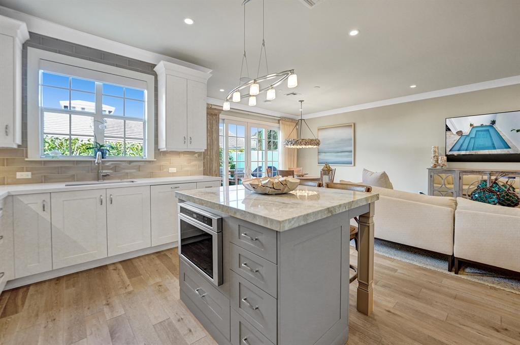 WINDSOR - Residential