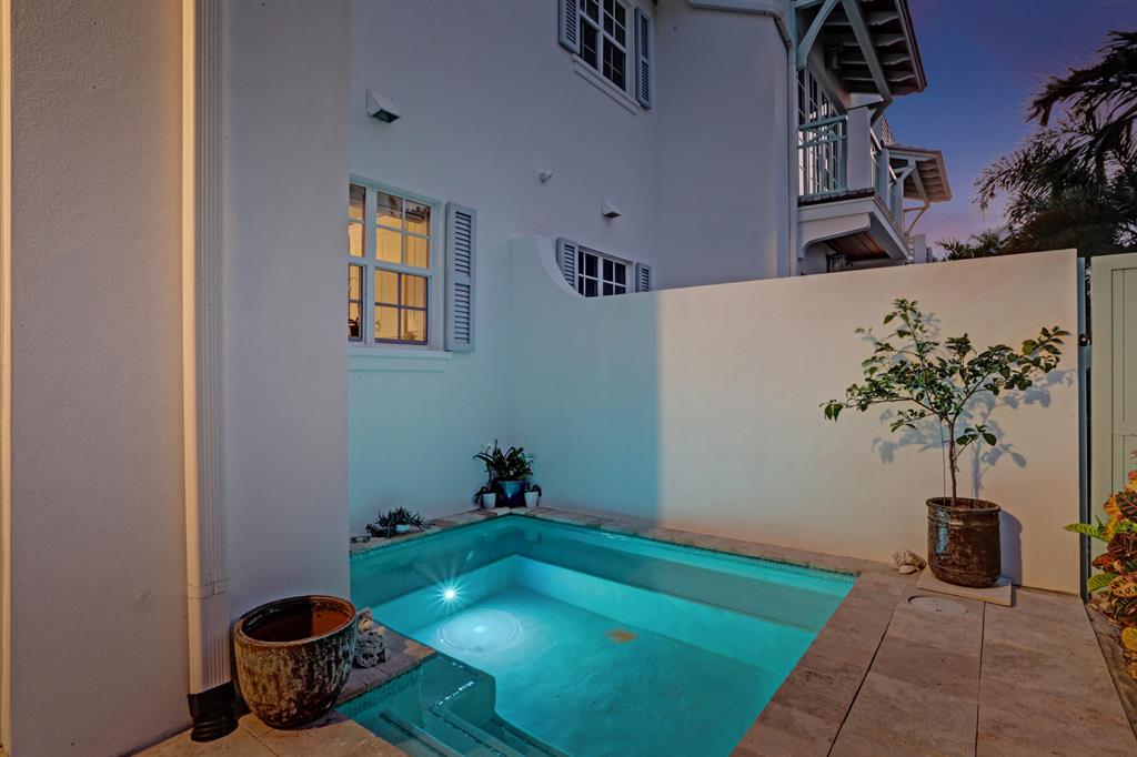 WINDSOR - Residential