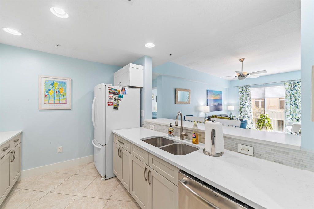 Photo of 1203 Town Center Drive #214, Jupiter, FL 33458 (MLS # R10973022)