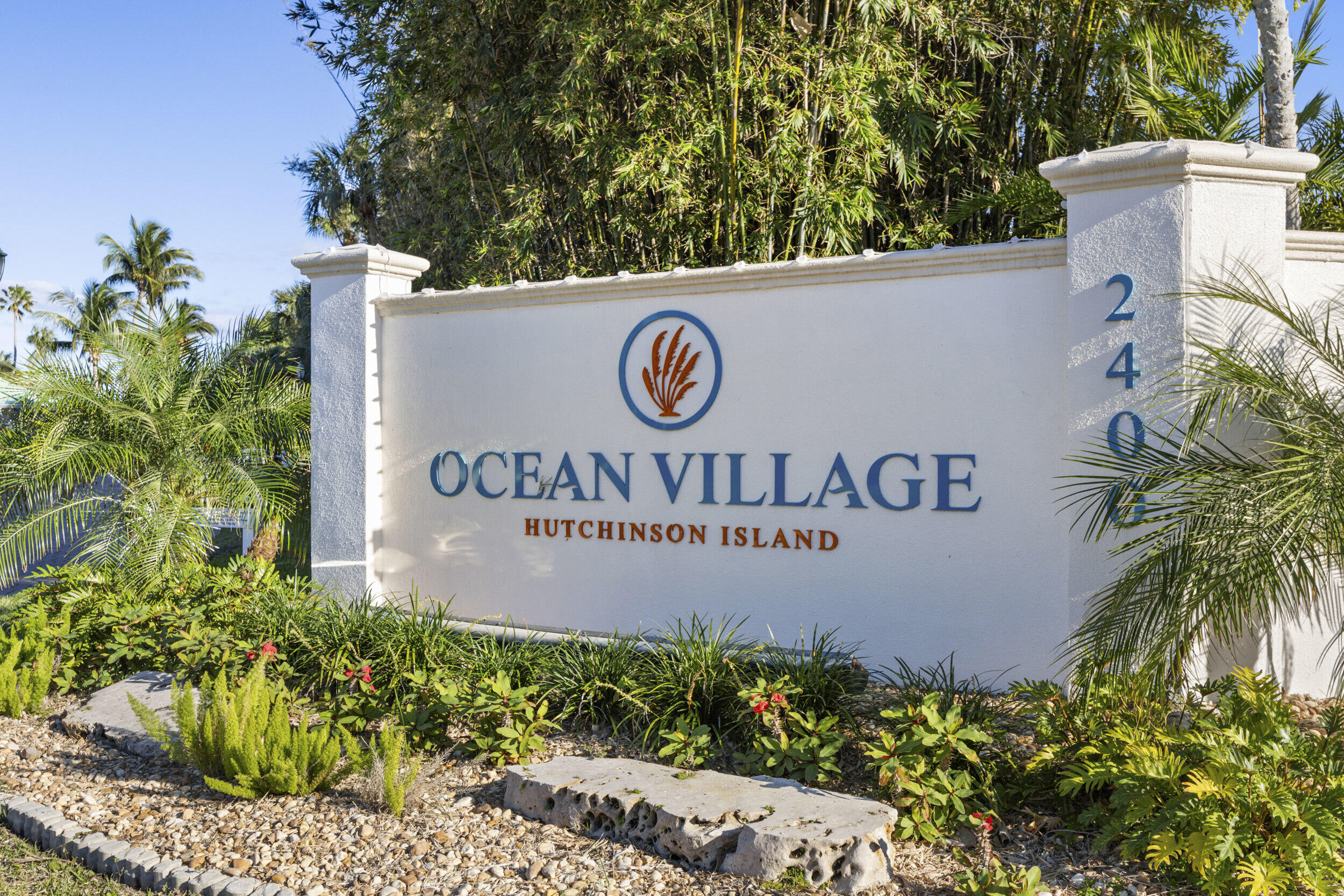 2400 S Ocean Drive V-211