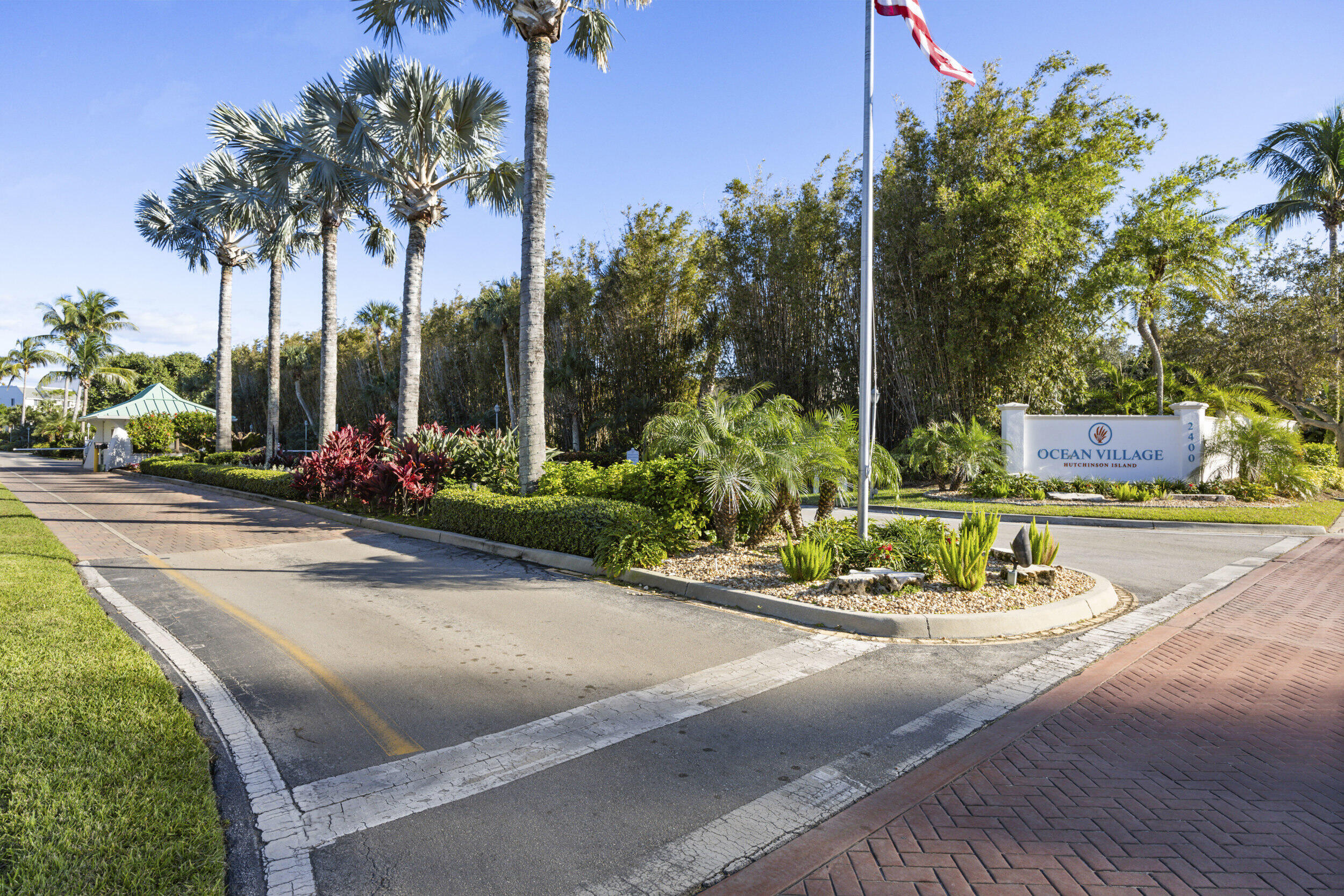 2400 S Ocean Drive V-211