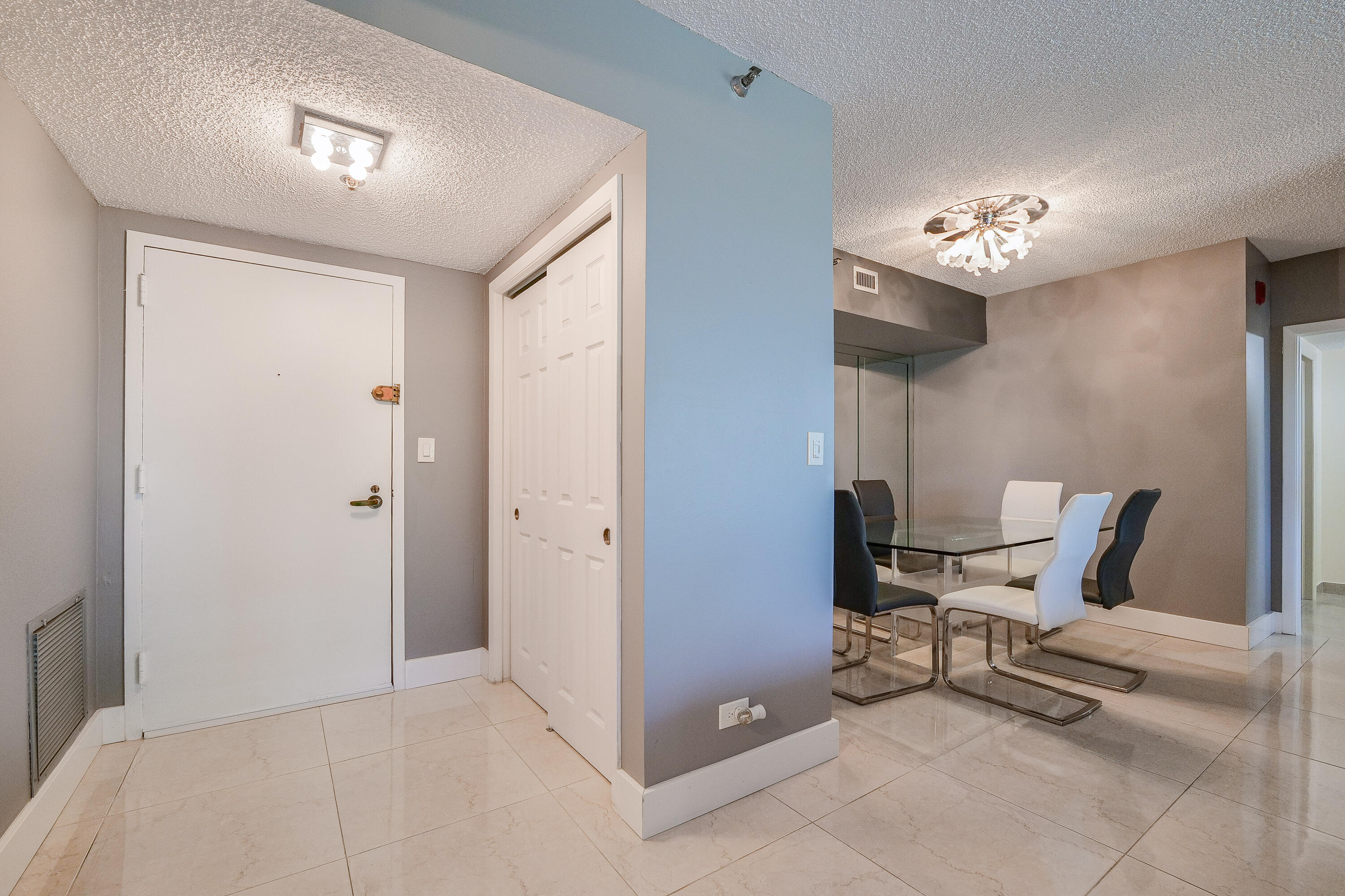 ENVIRON TOWERS - Residential