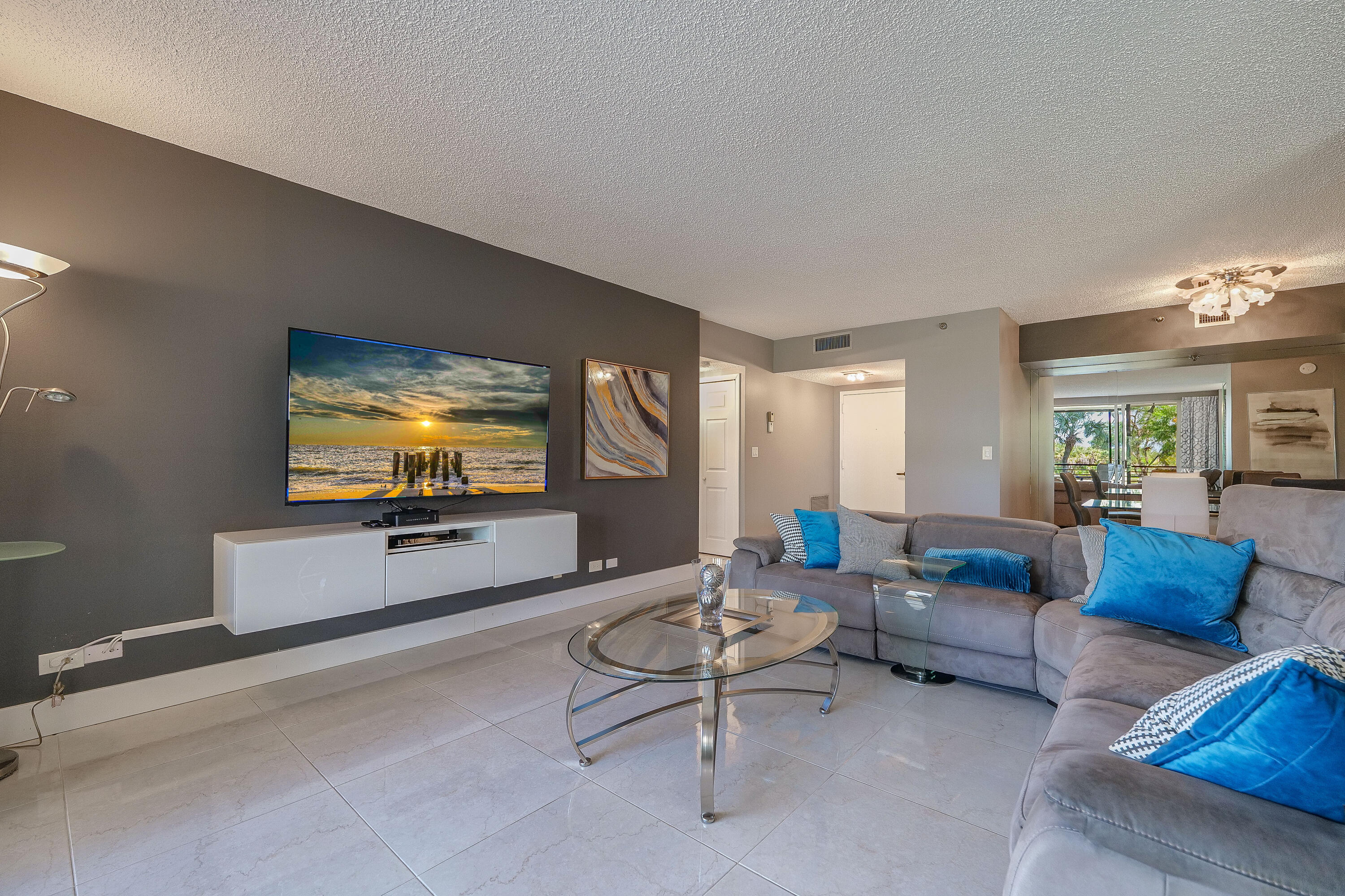 ENVIRON TOWERS - Residential