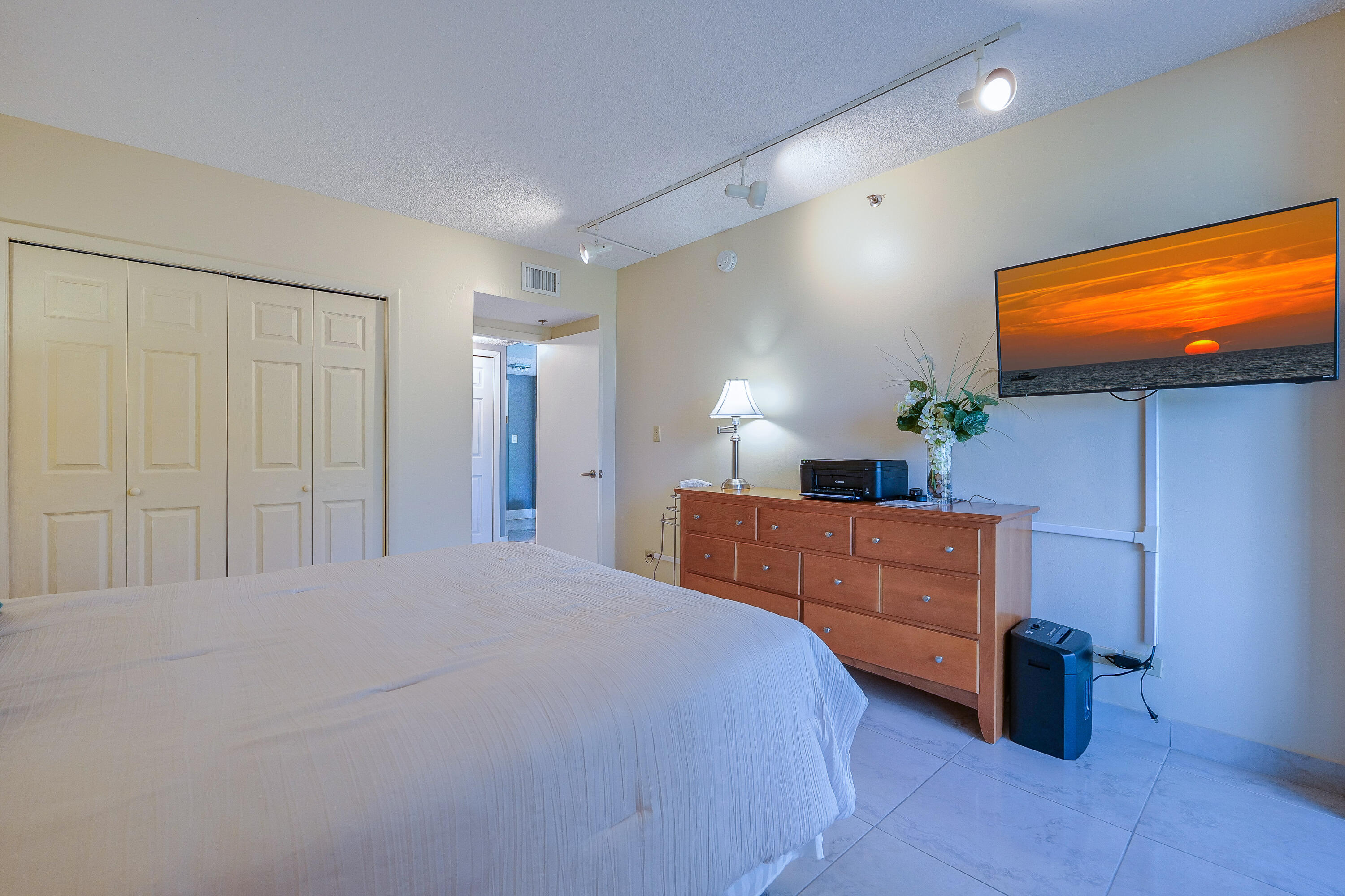 ENVIRON TOWERS - Residential