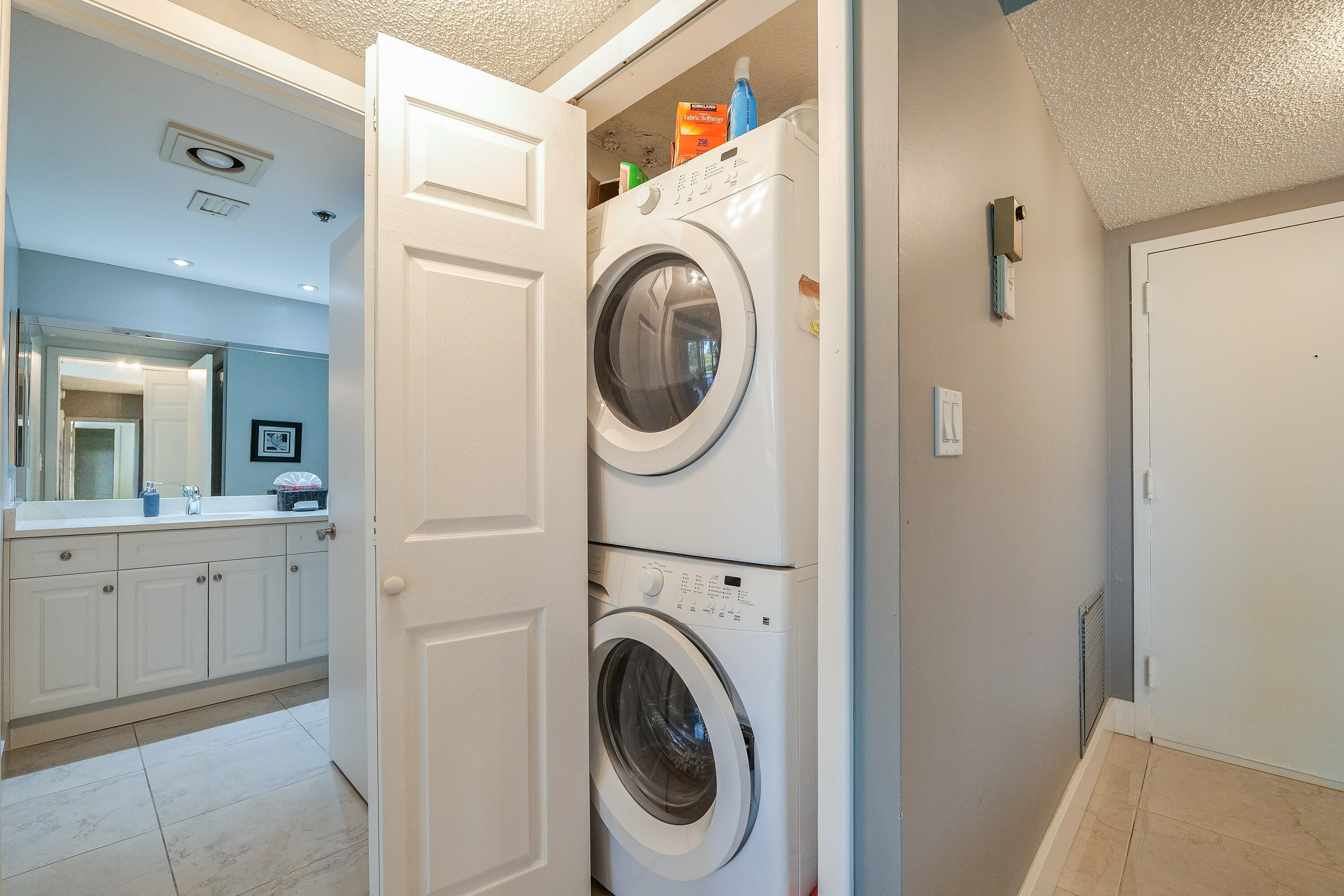 ENVIRON TOWERS - Residential