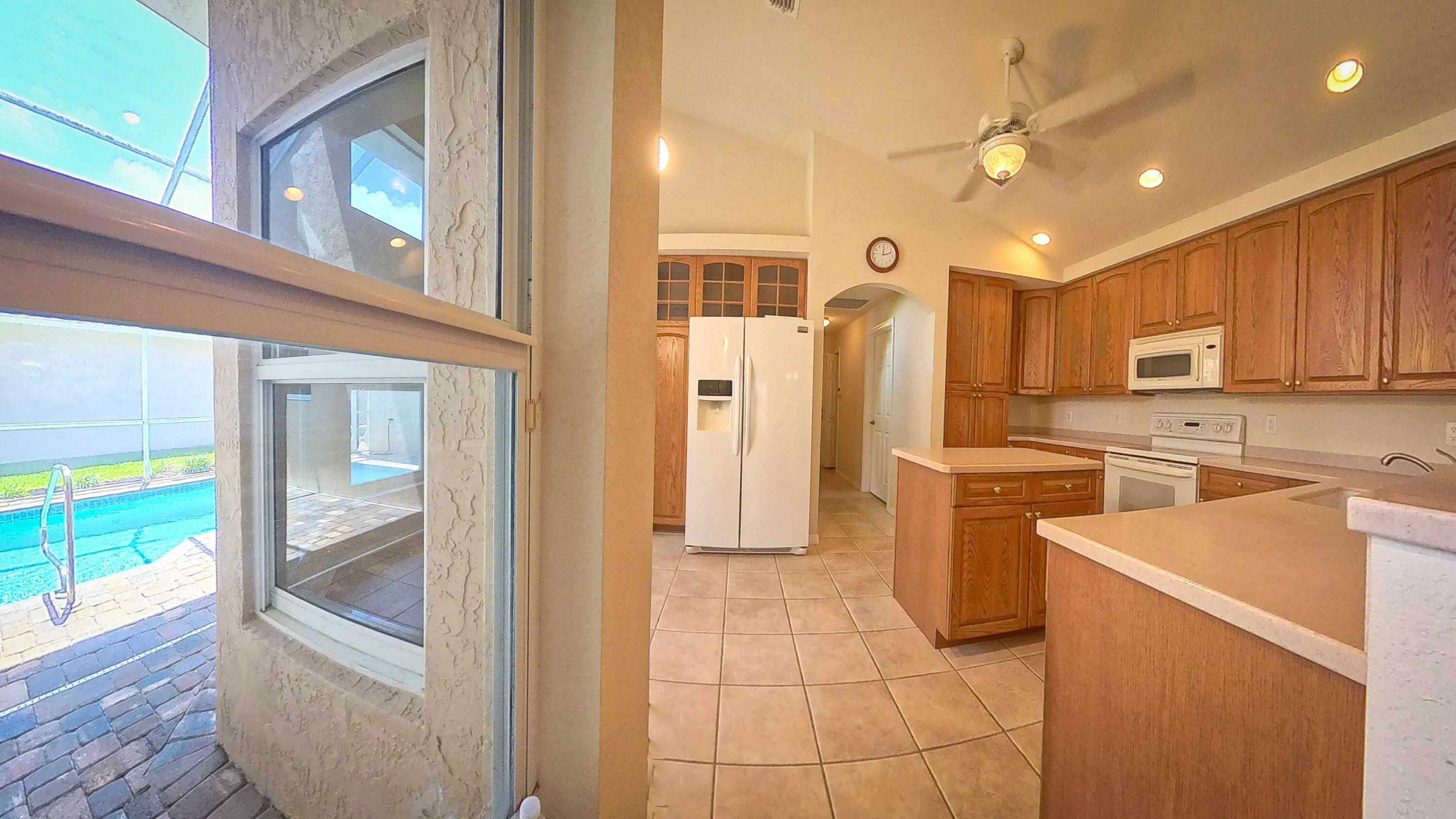 BANNER LAKE (AKA COTTAGES AT HOBE SOUND) - Residential