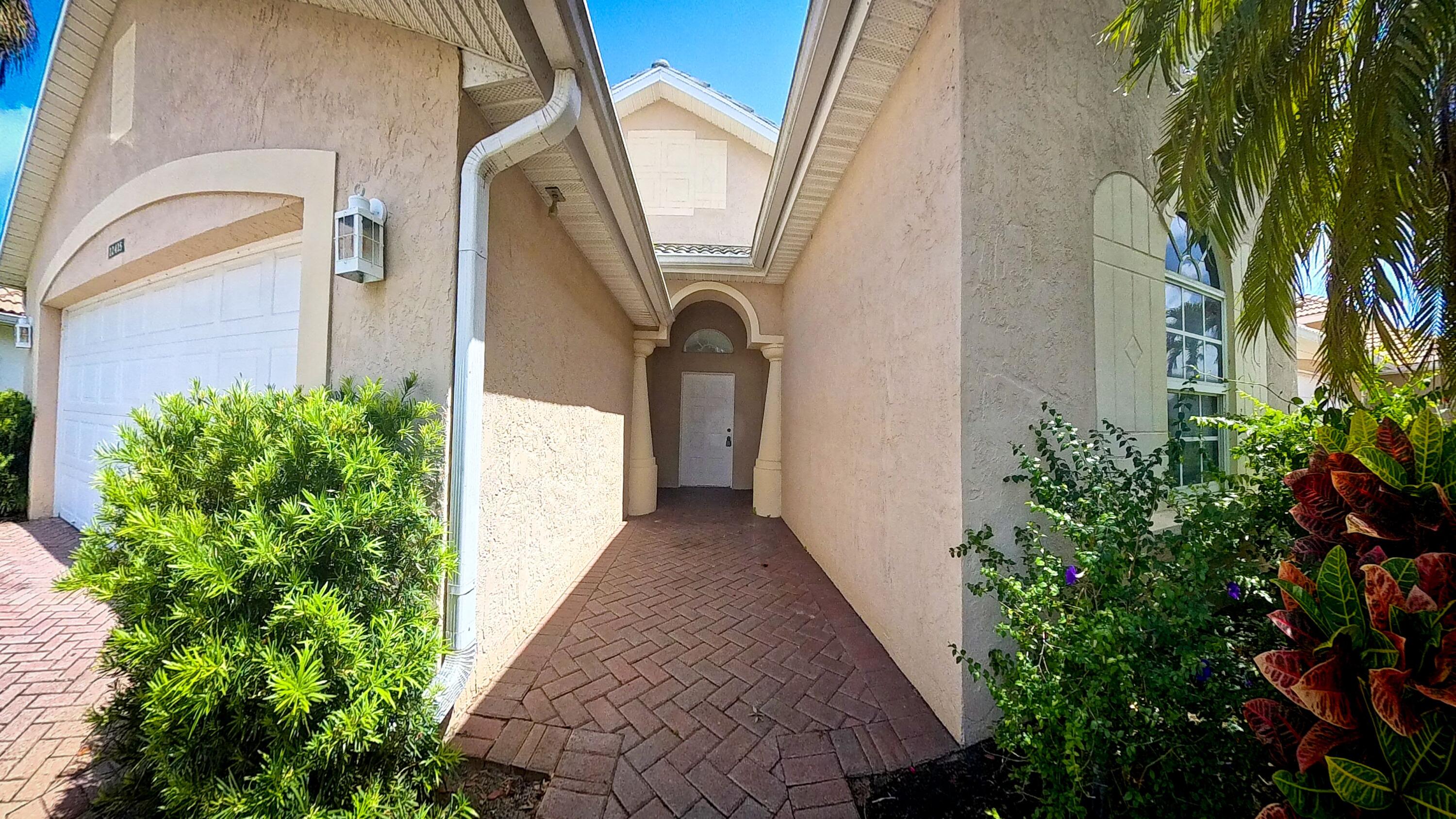 12415 SE Plandome Drive