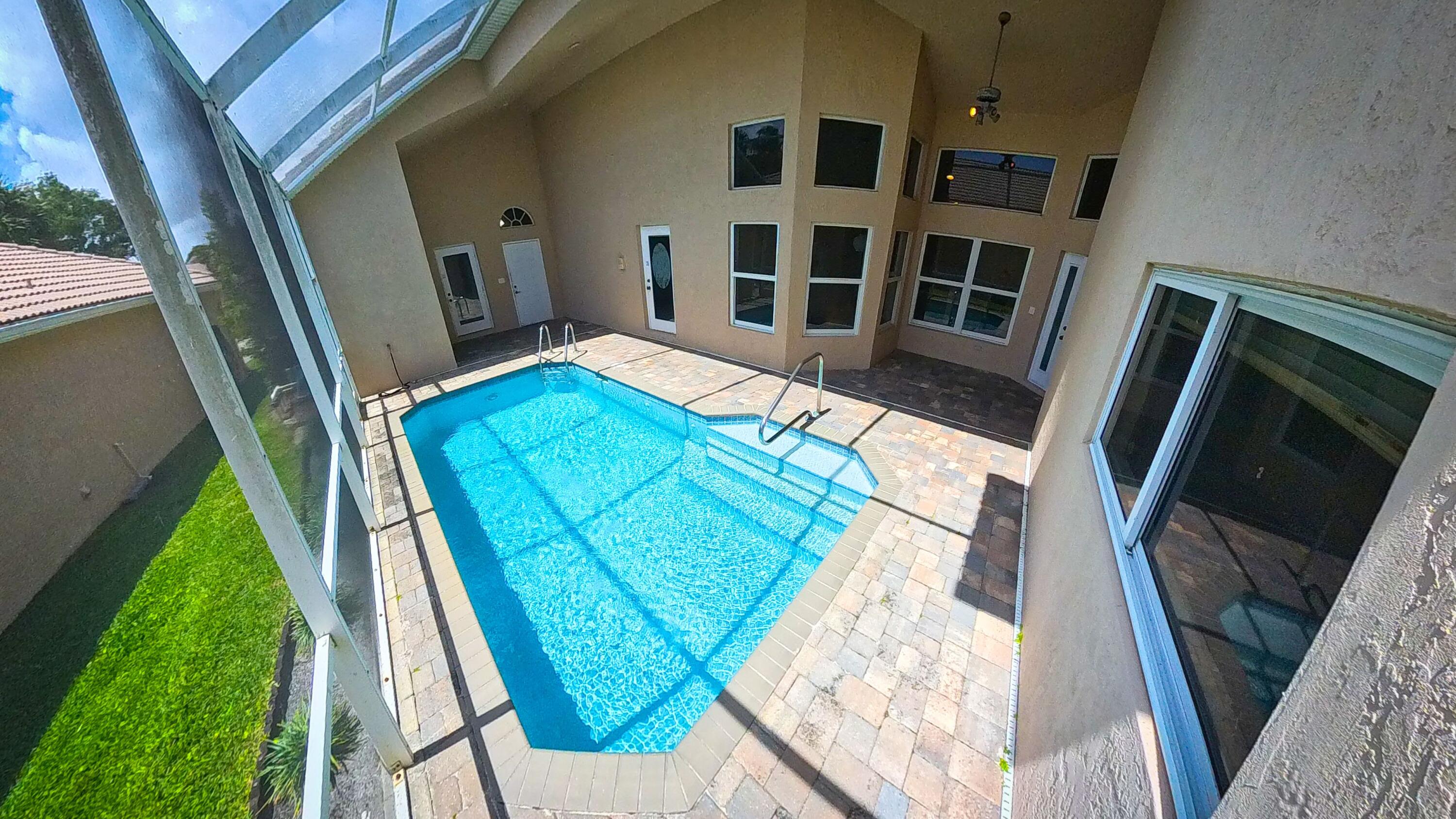 BANNER LAKE (AKA COTTAGES AT HOBE SOUND) - Residential