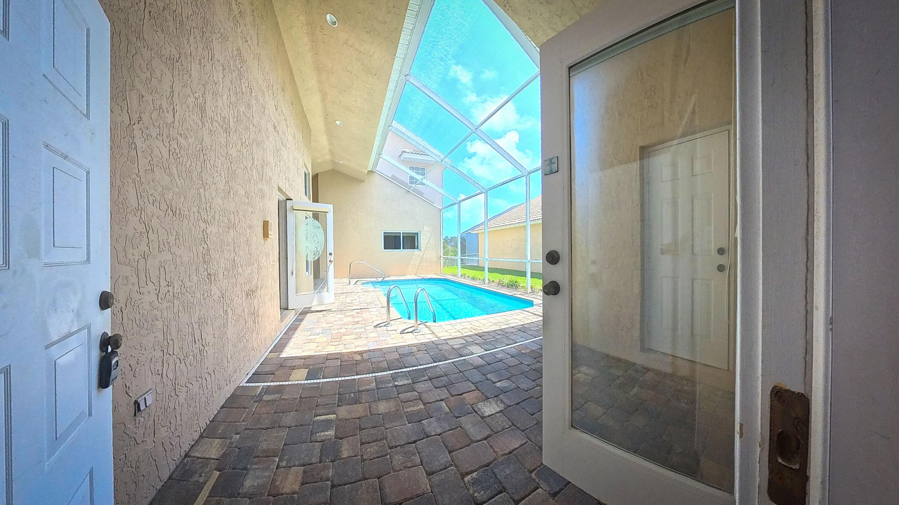 12415 SE Plandome Drive