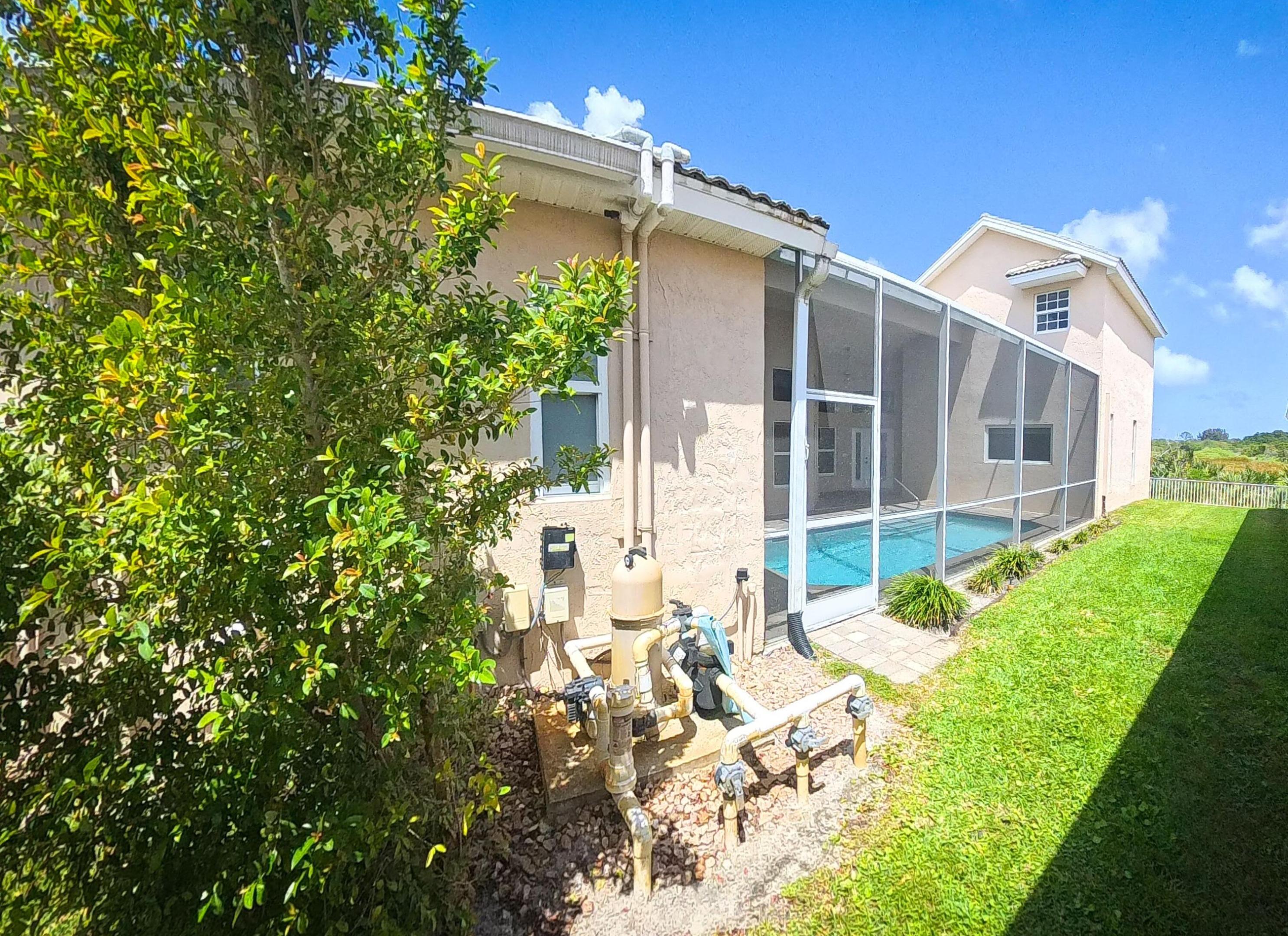 BANNER LAKE (AKA COTTAGES AT HOBE SOUND) - Residential