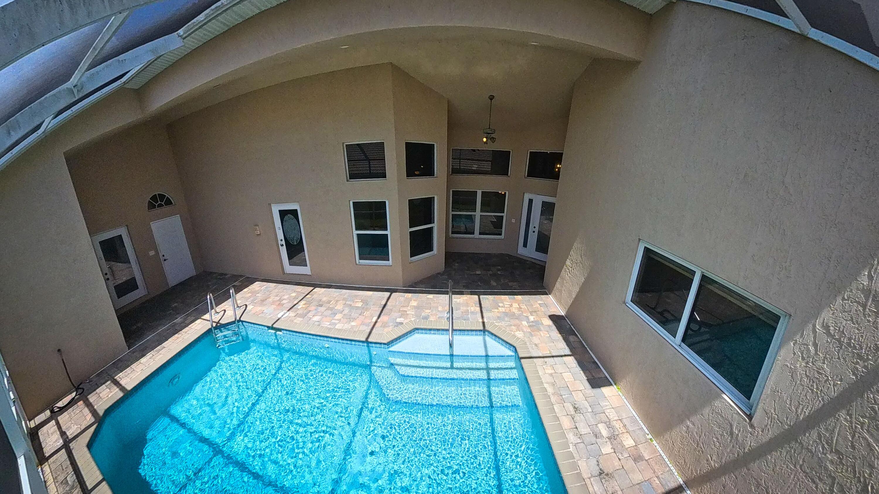 BANNER LAKE (AKA COTTAGES AT HOBE SOUND) - Residential