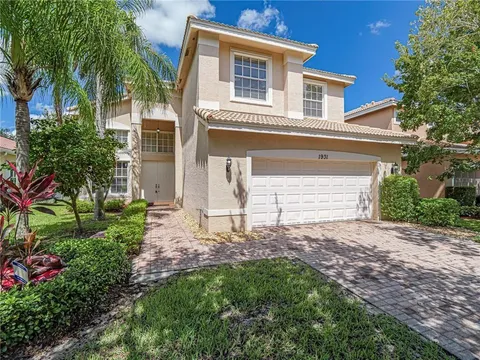 1931 Grey Falcon Circle SW, Vero Beach, FL MLS: R11069824