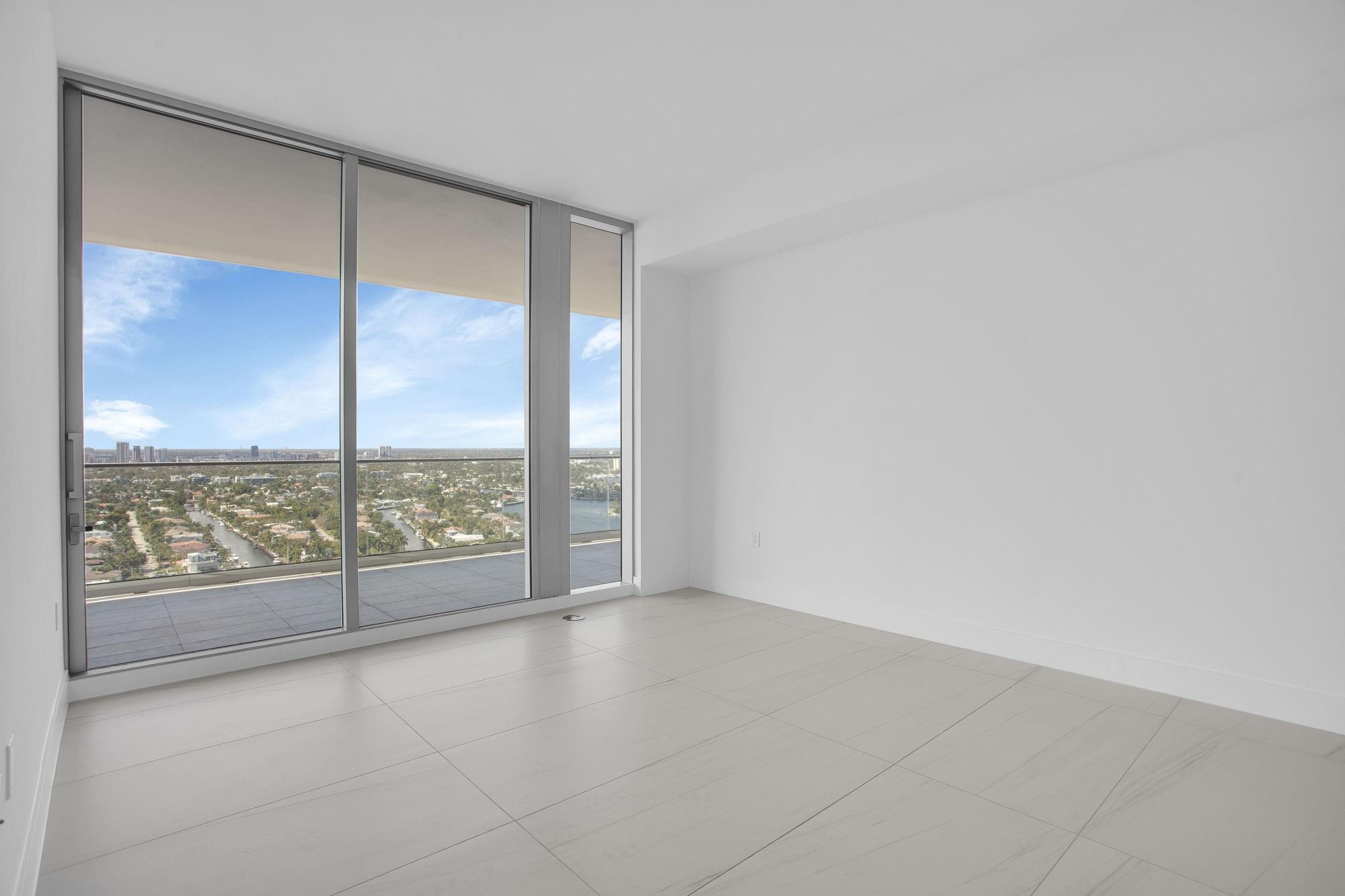 Selene Oceanfront Reside - Residential