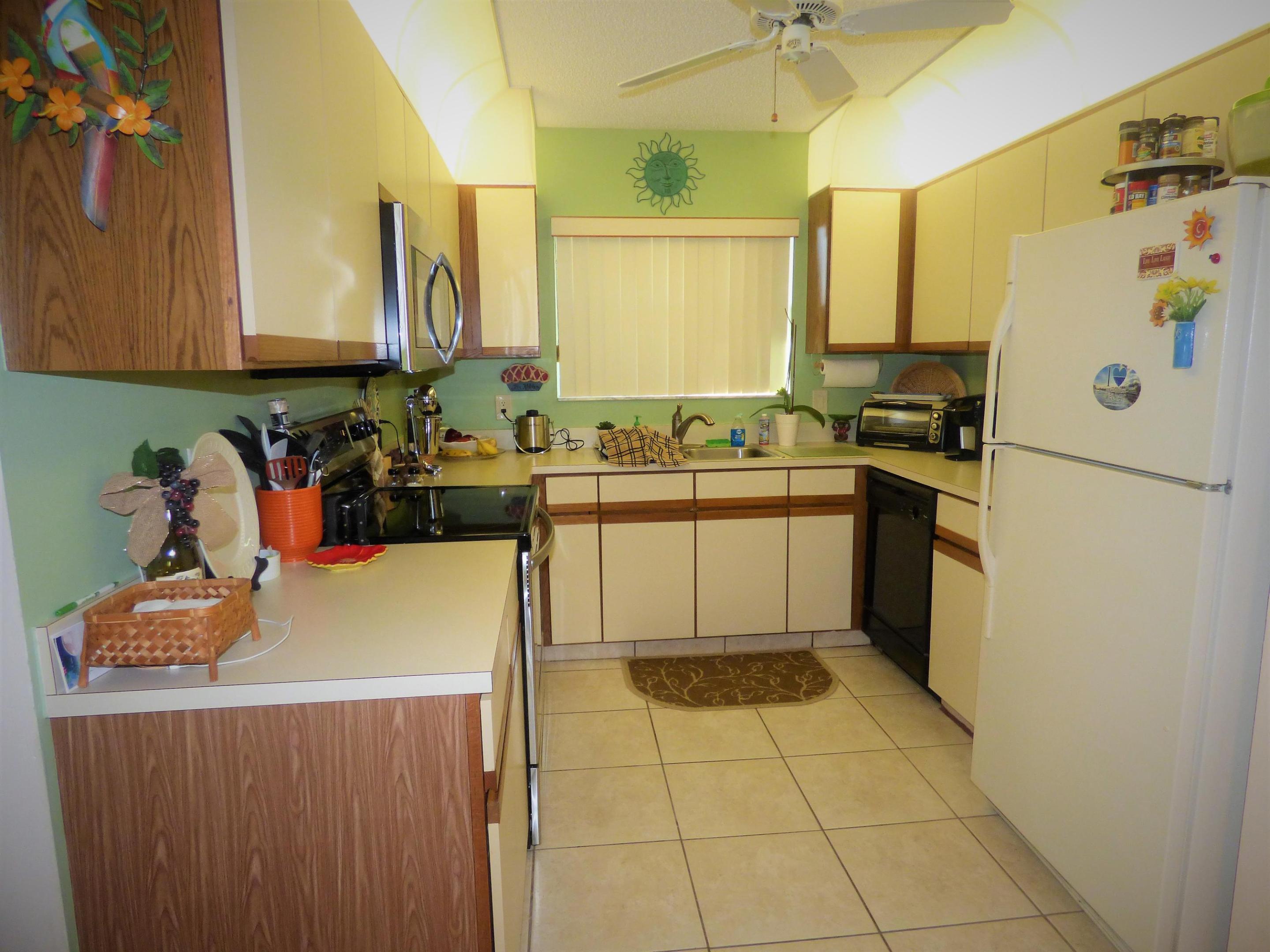 RAINBERRY BAY SEC 10 - Residential Lease