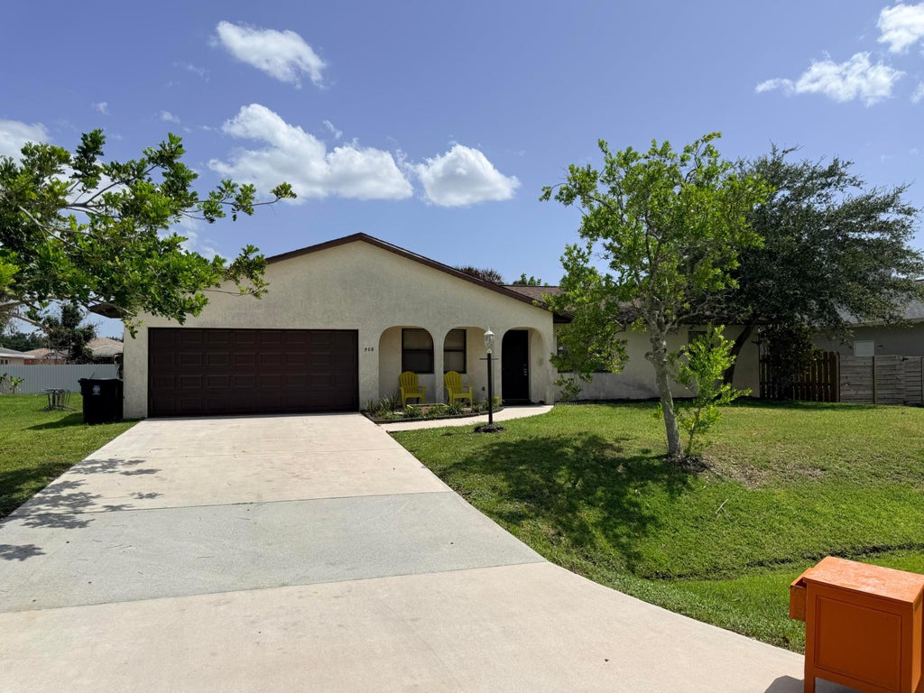 Photo of 508 NW AZALEA Avenue, Port Saint Lucie, FL 34983 (MLS # B26054780)