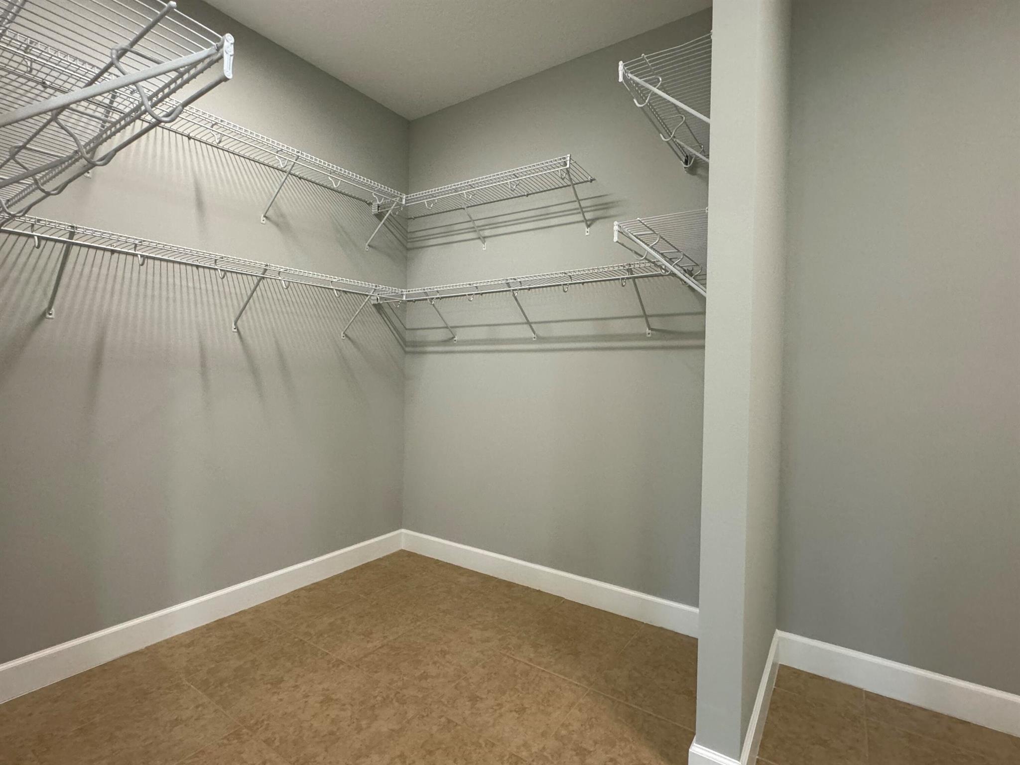 MEADOWS OF WESTLAKE - Residential Lease