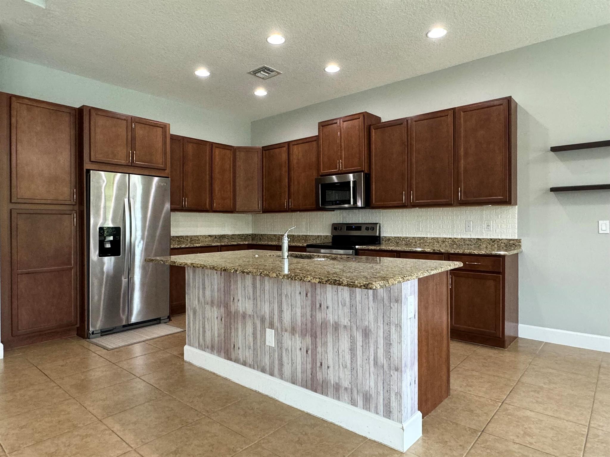 MEADOWS OF WESTLAKE - Residential Lease