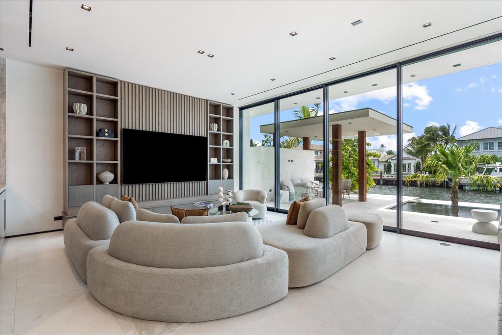 Photo of 1721 SE 11th Street, Fort Lauderdale, FL 33316 (MLS # B26035205)