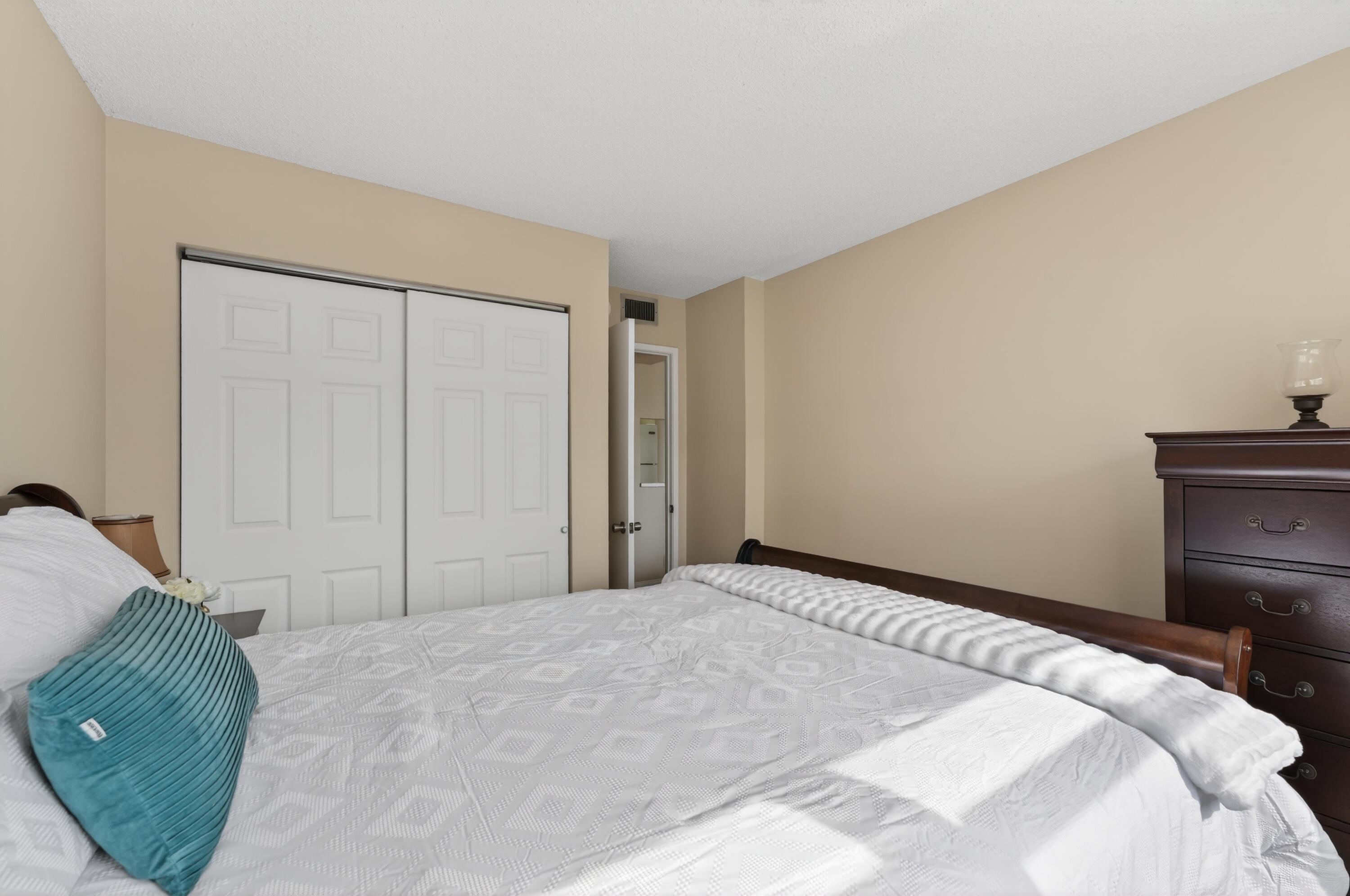 ISLAND CLUB TWO CONDO - Residential