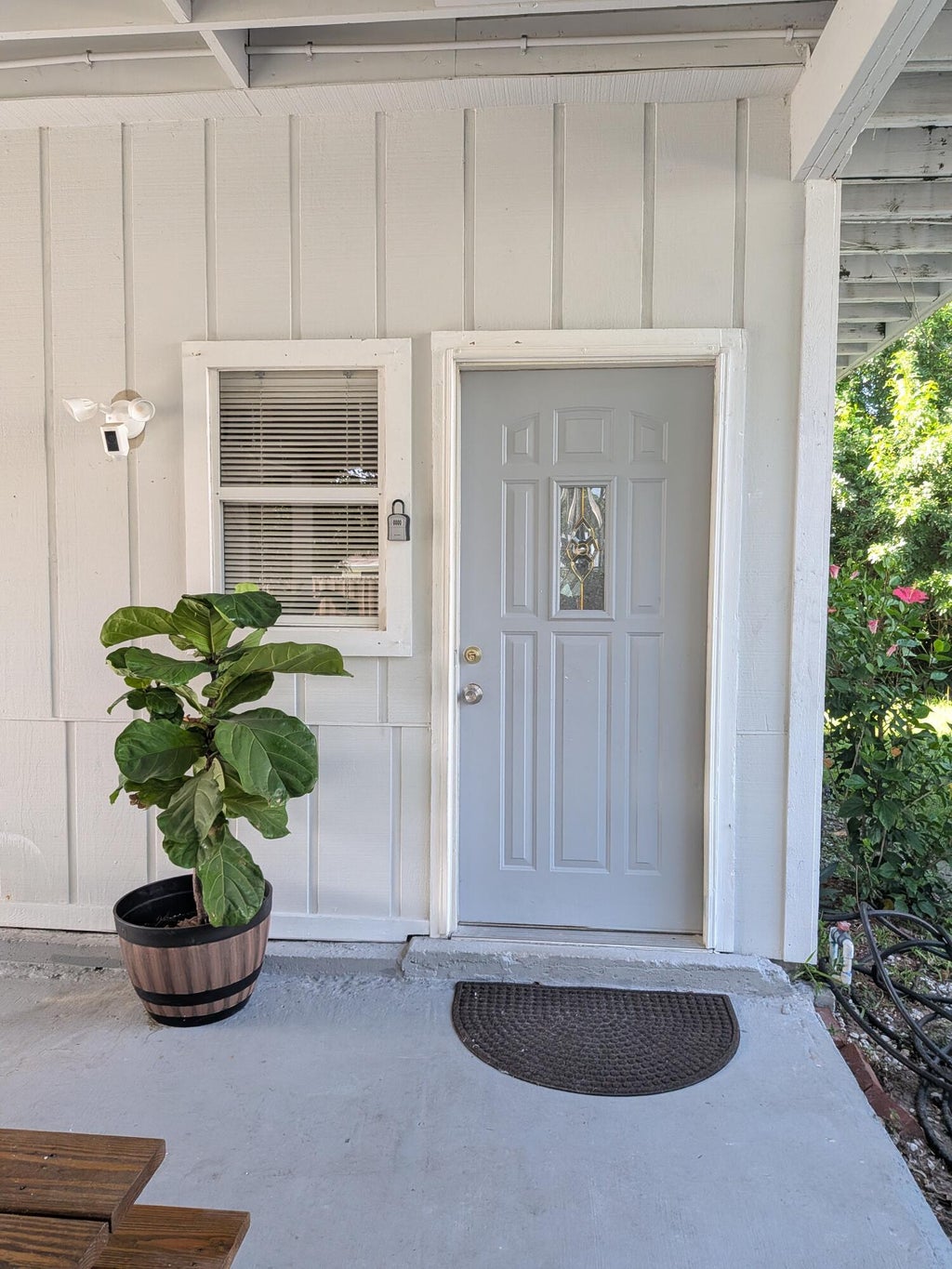 Photo of 1866 9th Place, Vero Beach, FL 32960 (MLS # B26042559)