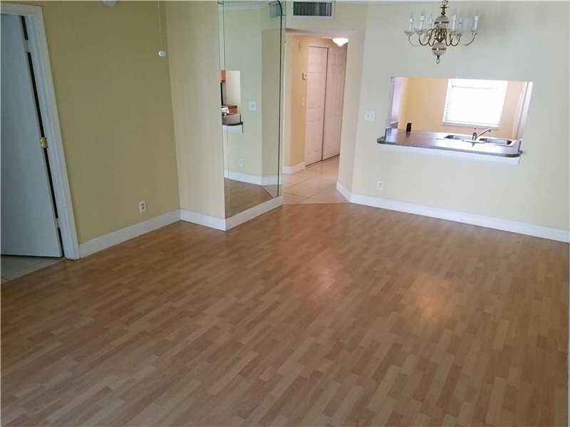 PALM VILLAGE - Residential Lease