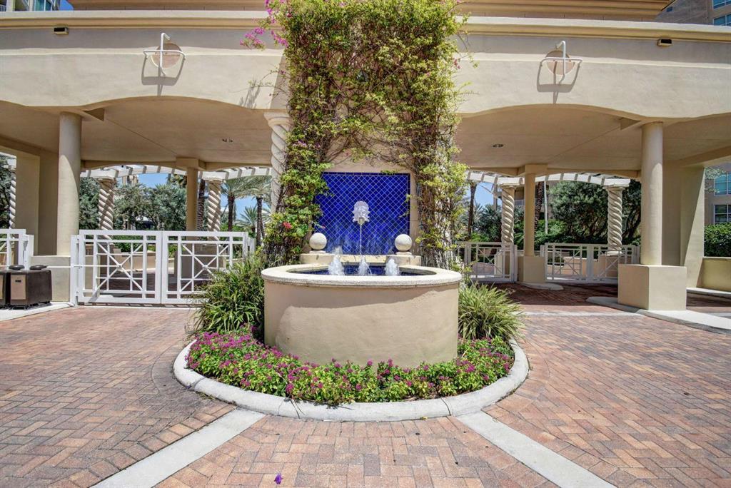 TOSCANA SOUTH CONDO - Residential