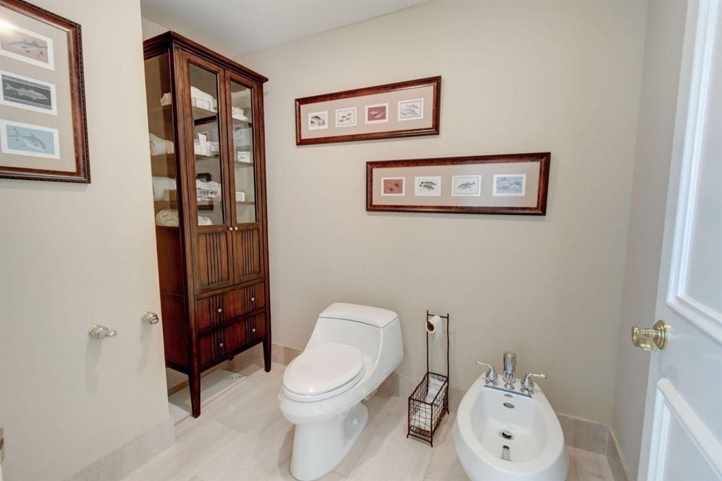 TOSCANA SOUTH CONDO - Residential