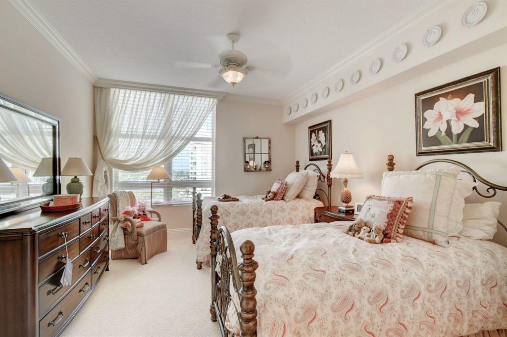 TOSCANA SOUTH CONDO - Residential