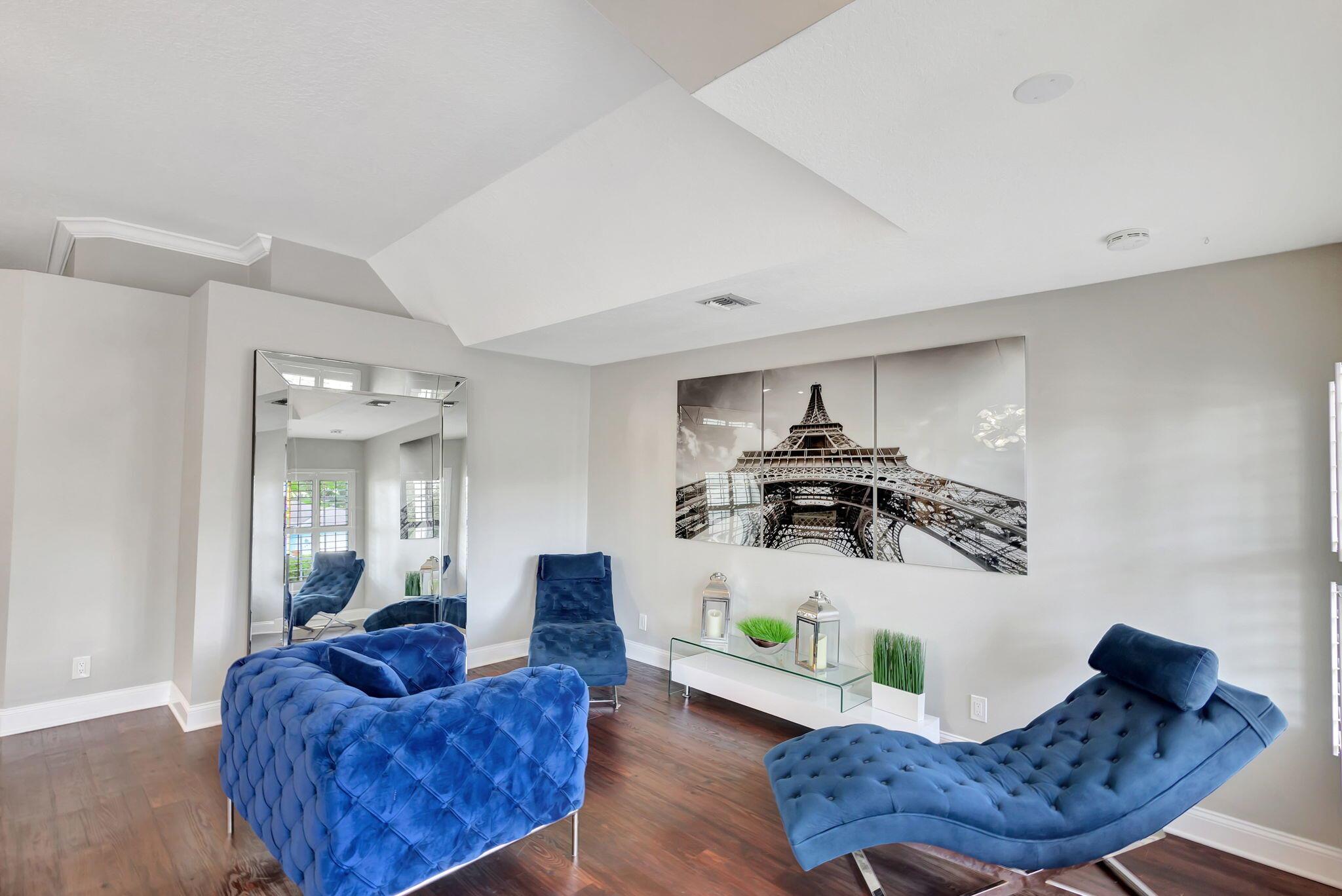 NORTH PALM BEACH HEIGHTS - Residential Lease