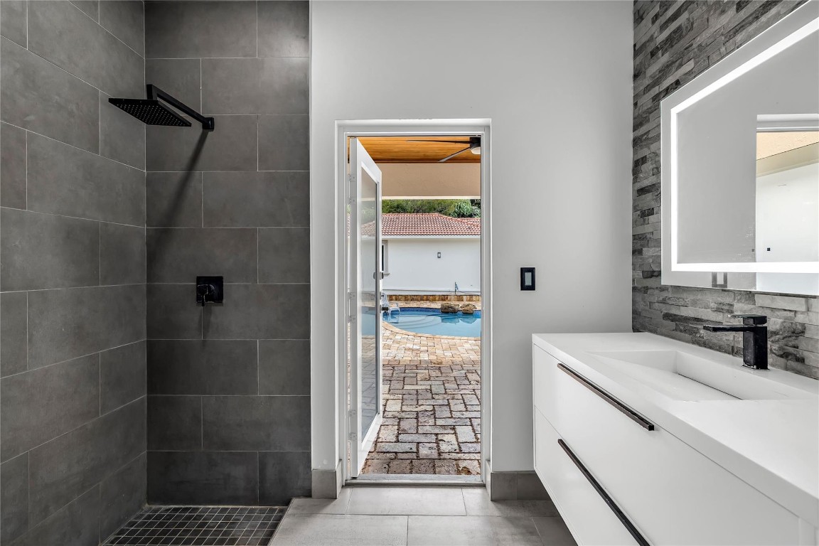 Pine Tree Estates - Residential