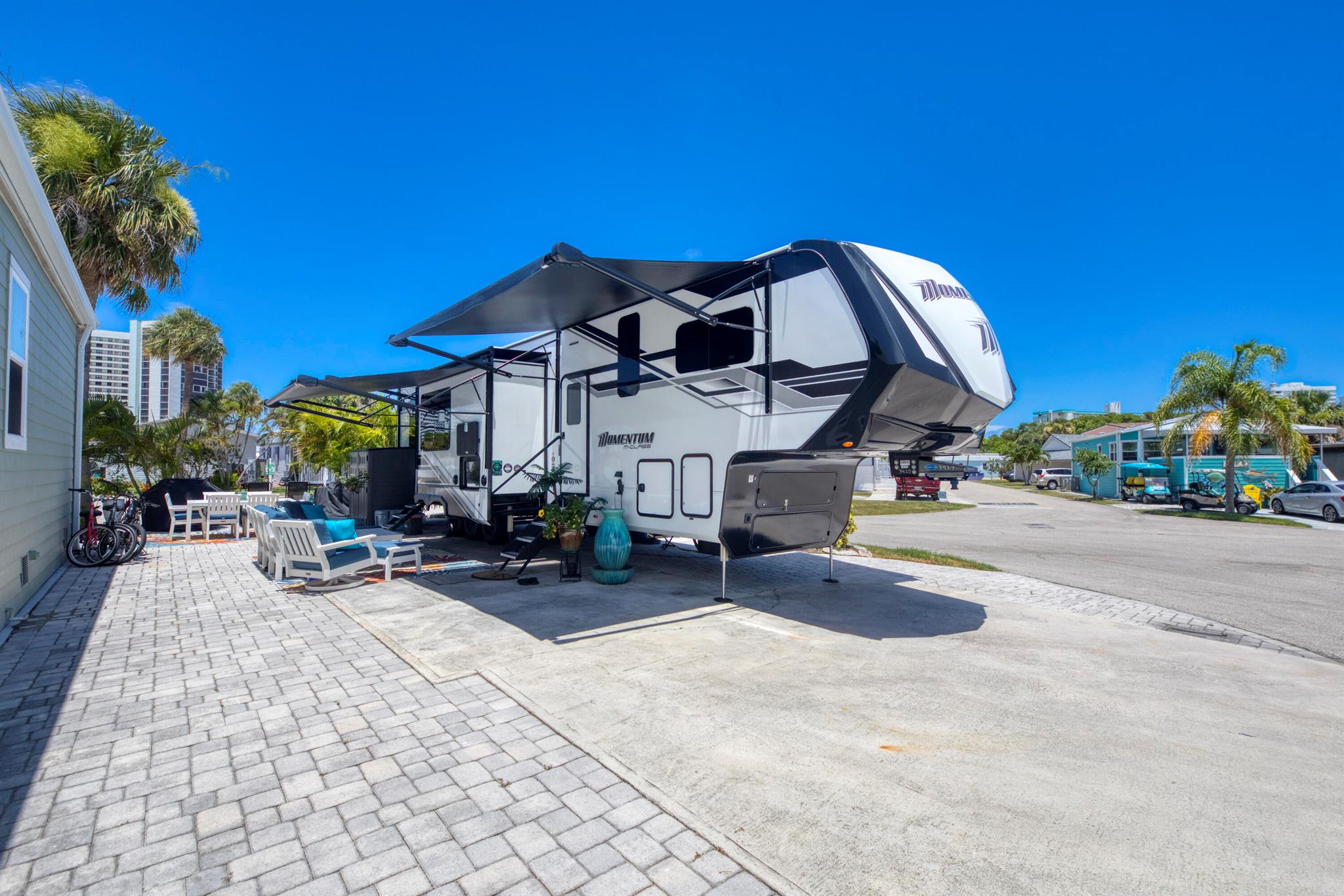 2073 Nettles Boulevard, Jensen Beach, FL, 34957/$205,000 1 2073 Nettles Boulevard