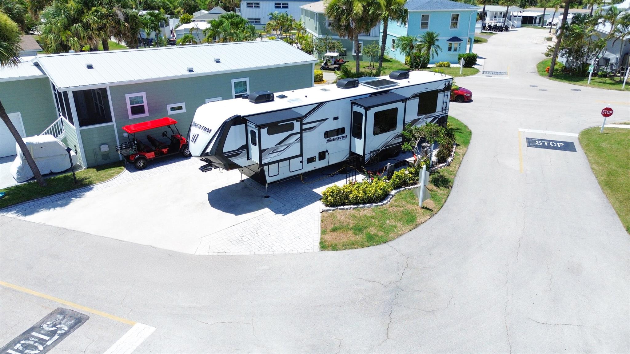 2073 Nettles Boulevard, Jensen Beach, FL, 34957/$205,000 3 2073 Nettles Boulevard