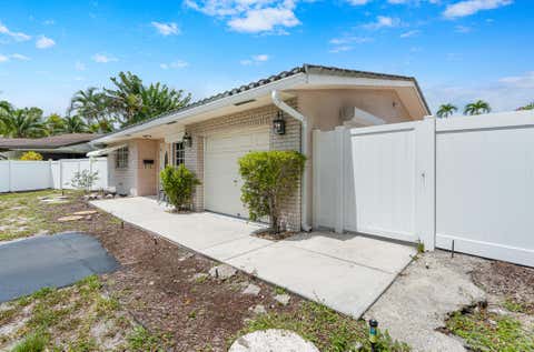 Tiny photo for 6761 NW 32nd Avenue, Fort Lauderdale, FL 33309 (MLS # B26036992)